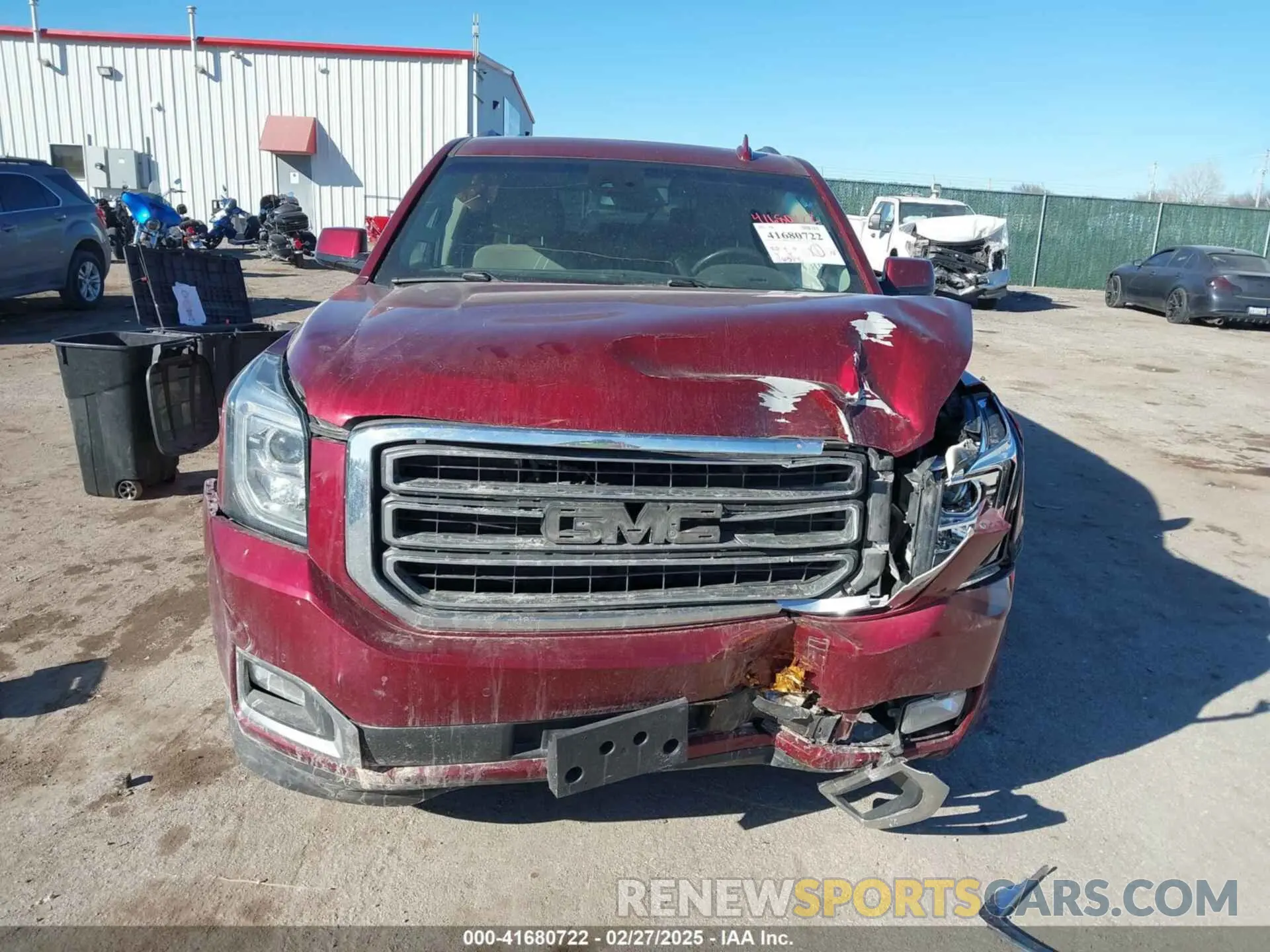 12 Фотография поврежденного автомобиля 1GKS2GKC2KR343513 GMC YUKON XL 2019