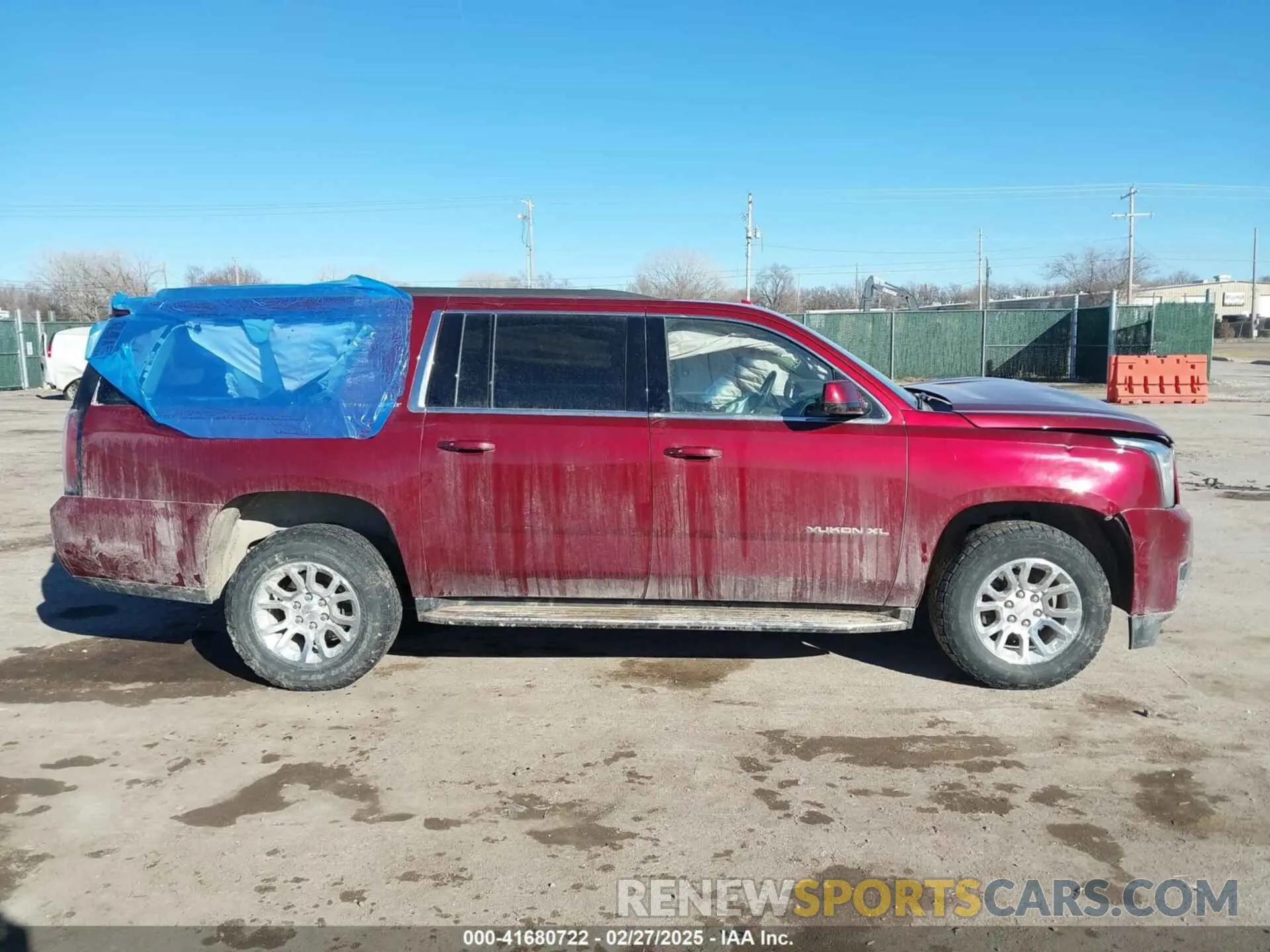13 Фотография поврежденного автомобиля 1GKS2GKC2KR343513 GMC YUKON XL 2019