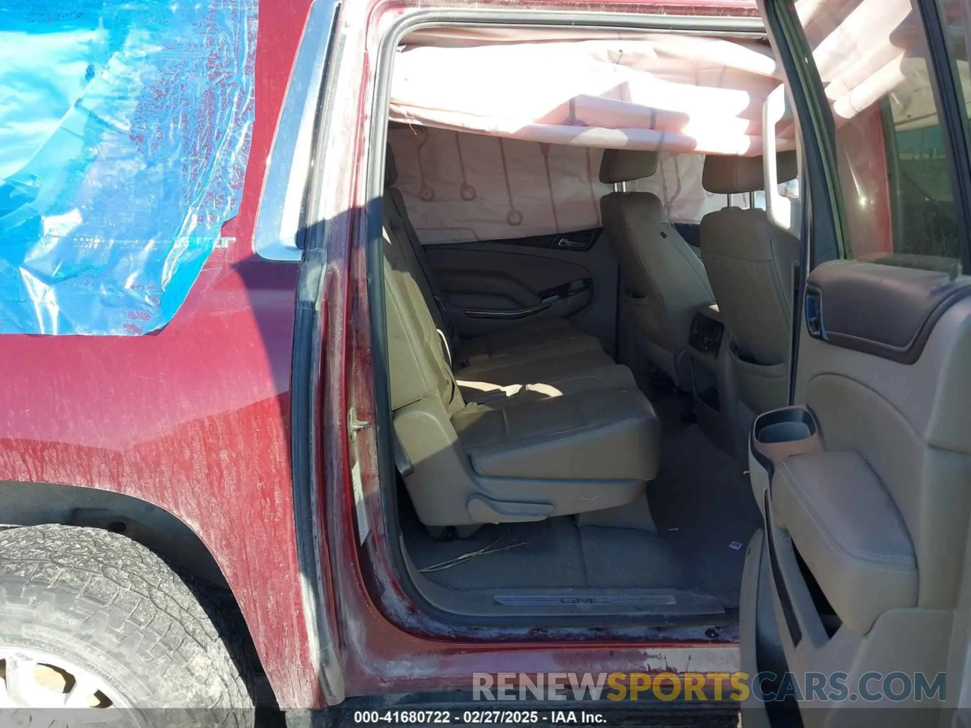 8 Фотография поврежденного автомобиля 1GKS2GKC2KR343513 GMC YUKON XL 2019