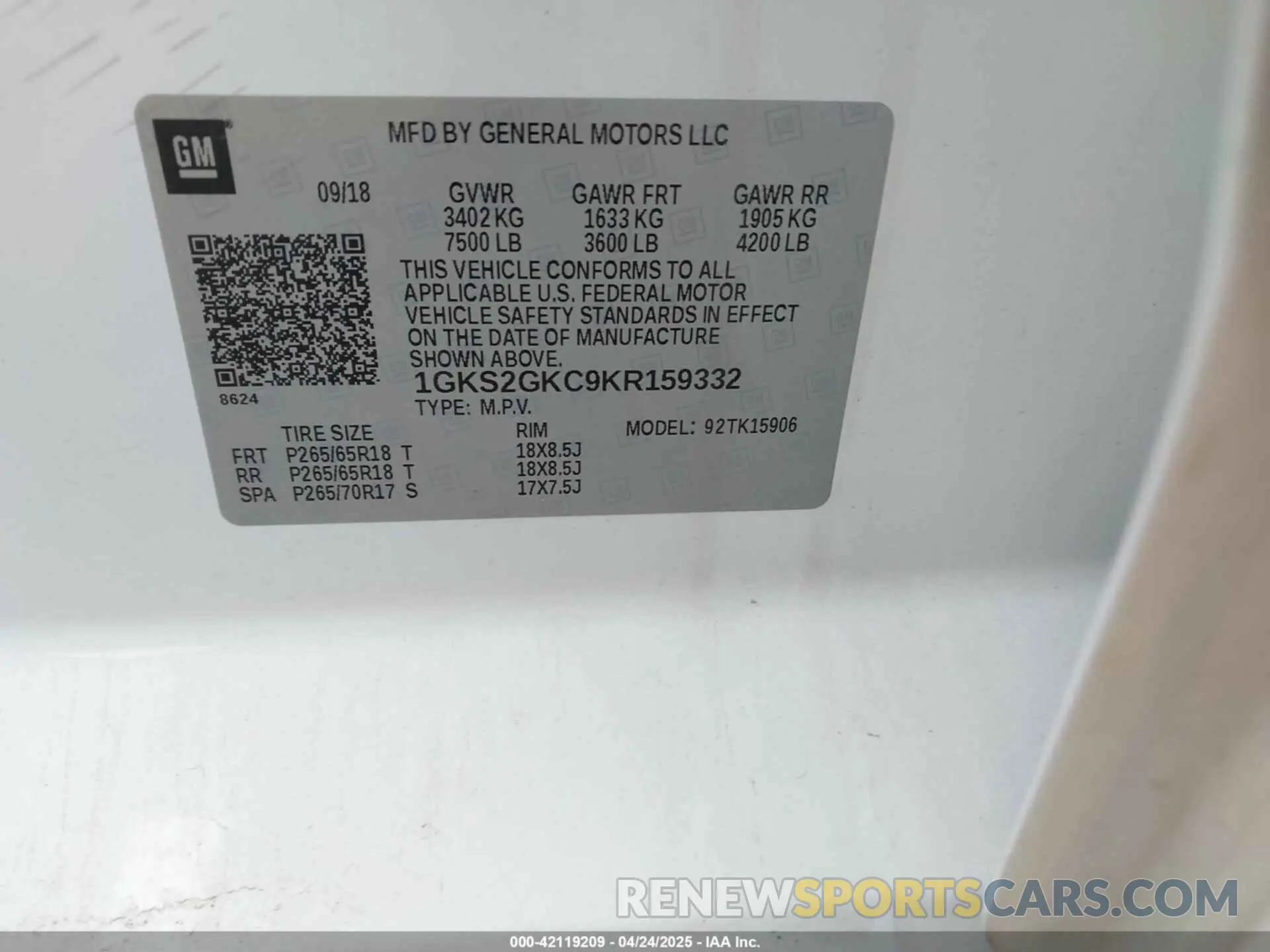 9 Photograph of a damaged car 1GKS2GKC9KR159332 GMC YUKON XL 2019