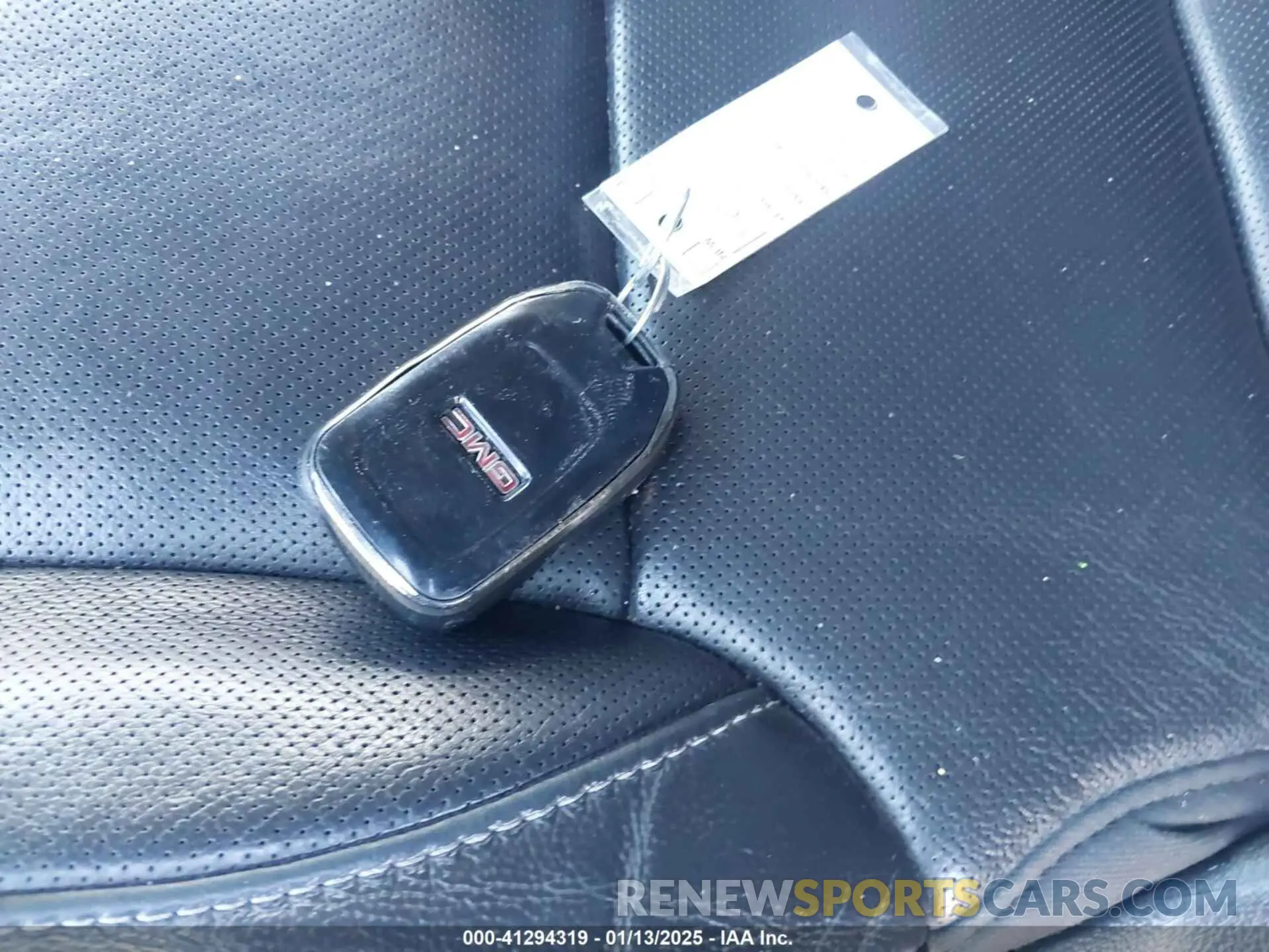 11 Фотография поврежденного автомобиля 1GKS1GKC1LR286726 GMC YUKON XL 2020