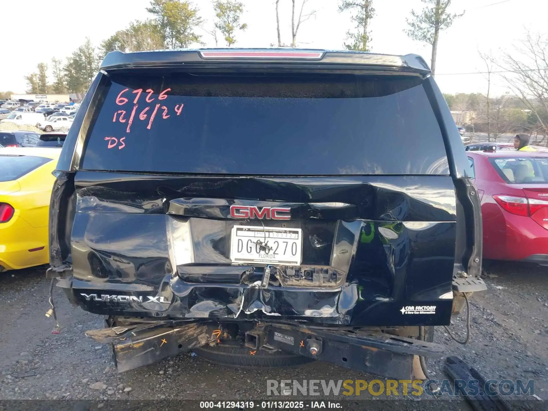 16 Фотография поврежденного автомобиля 1GKS1GKC1LR286726 GMC YUKON XL 2020