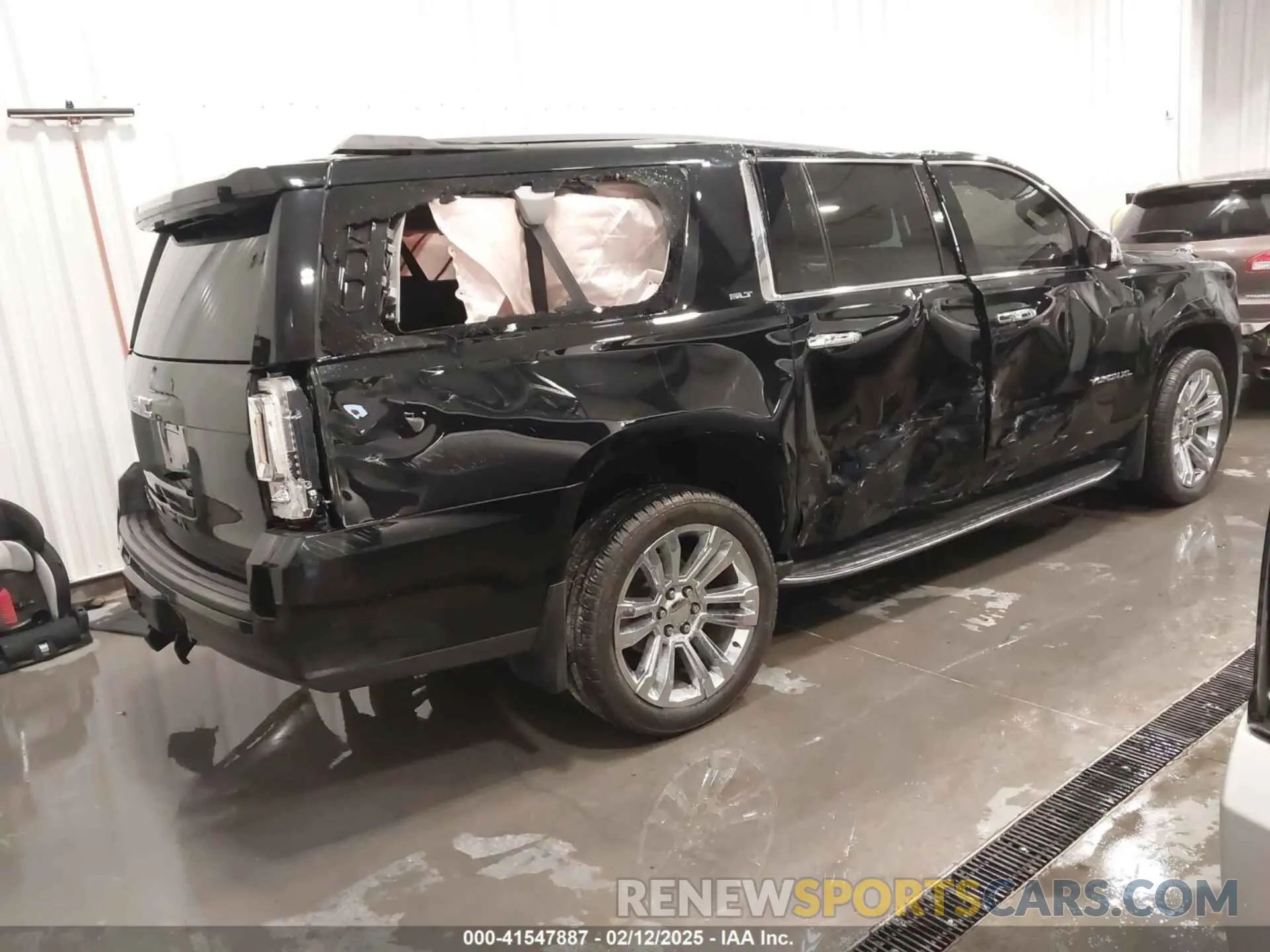 4 Фотография поврежденного автомобиля 1GKS2GKC1LR245977 GMC YUKON XL 2020