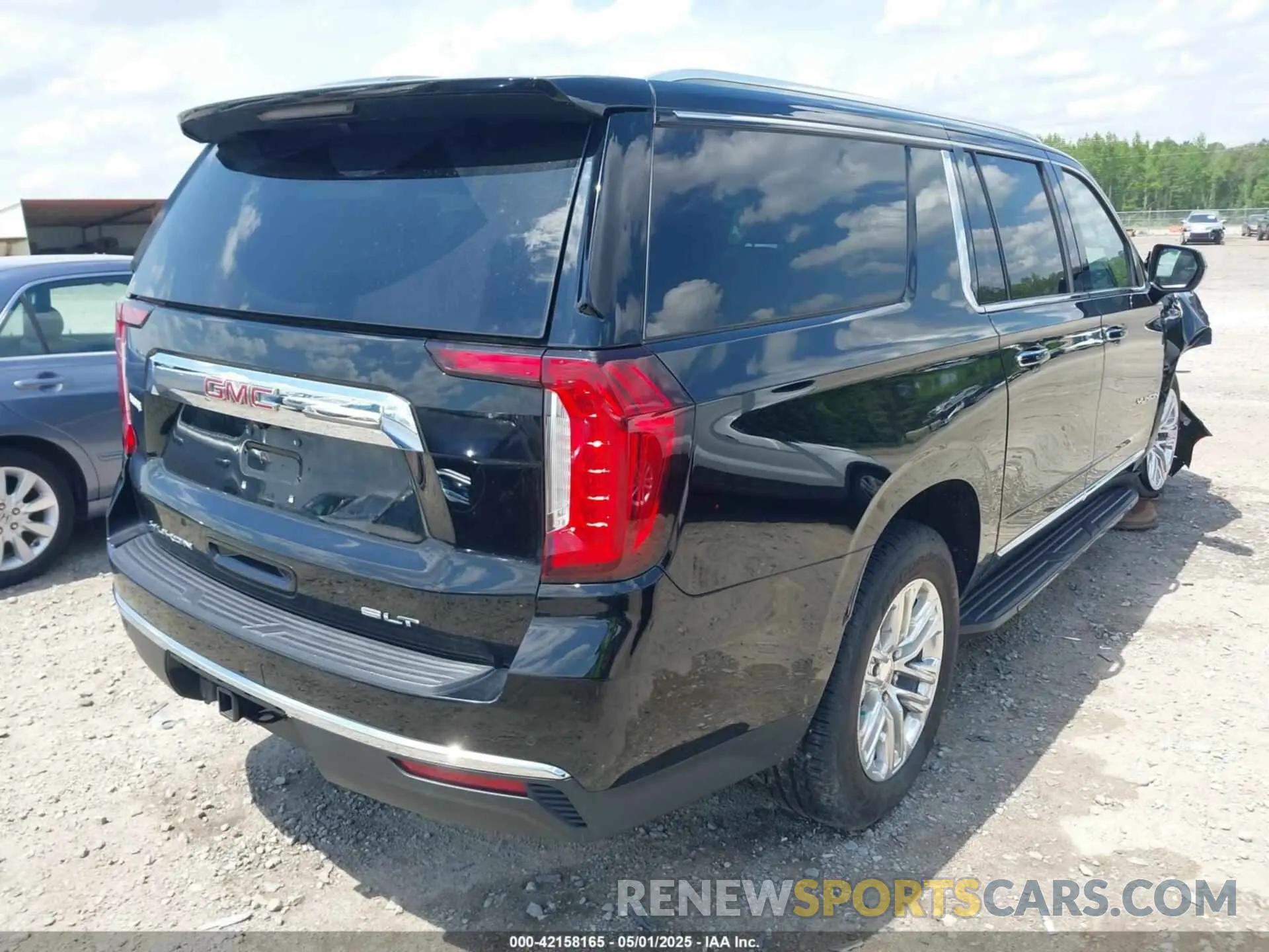 4 Фотография поврежденного автомобиля 1GKS2GKD1MR251949 GMC YUKON XL 2021