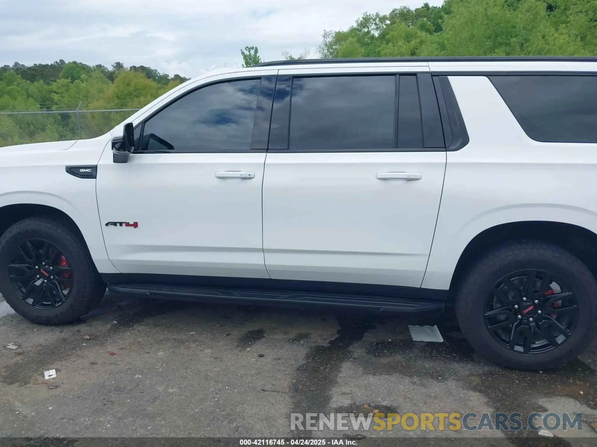 15 Фотография поврежденного автомобиля 1GKS2HKD1MR478032 GMC YUKON XL 2021