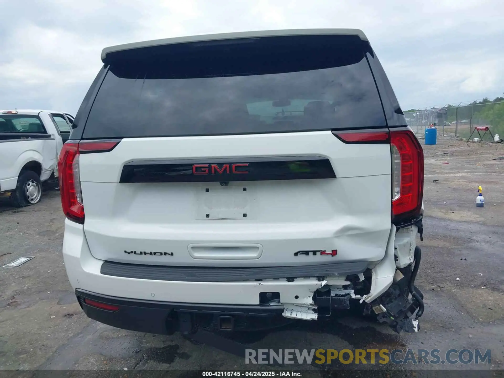 17 Фотография поврежденного автомобиля 1GKS2HKD1MR478032 GMC YUKON XL 2021