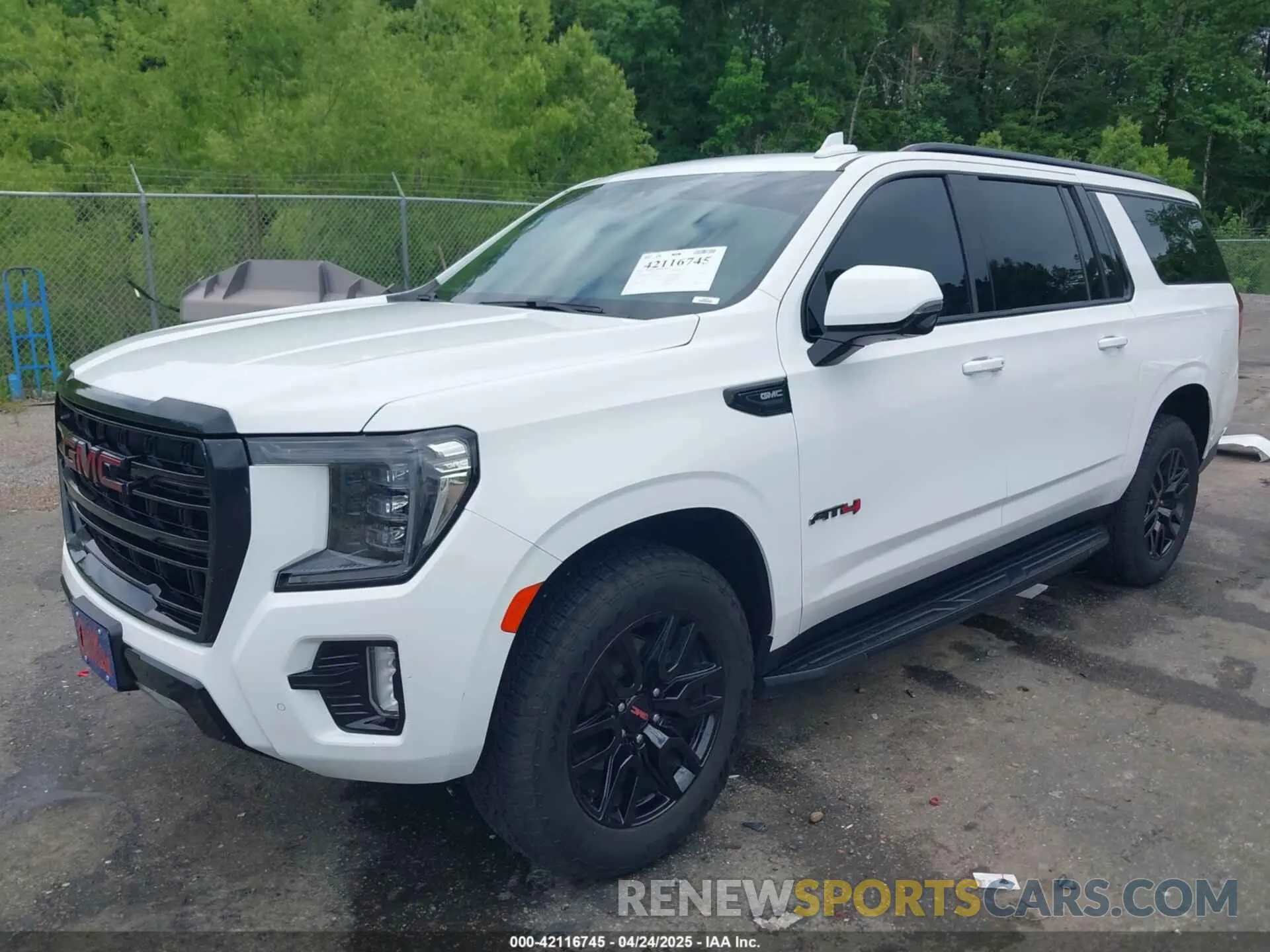 2 Фотография поврежденного автомобиля 1GKS2HKD1MR478032 GMC YUKON XL 2021