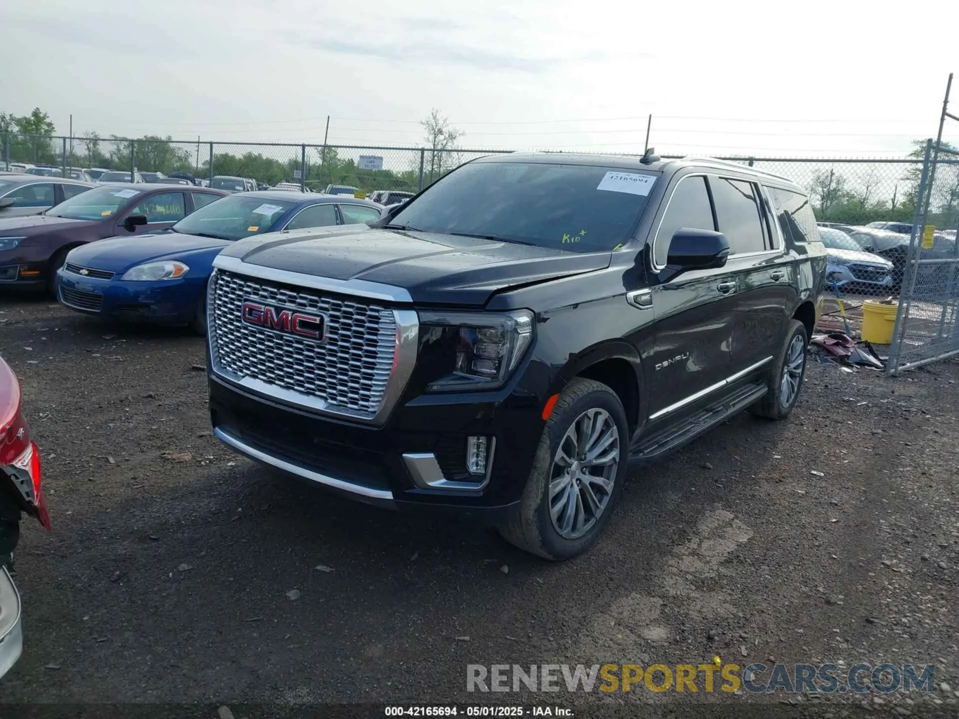 2 Photograph of a damaged car 1GKS2JKL2MR416881 GMC YUKON XL 2021