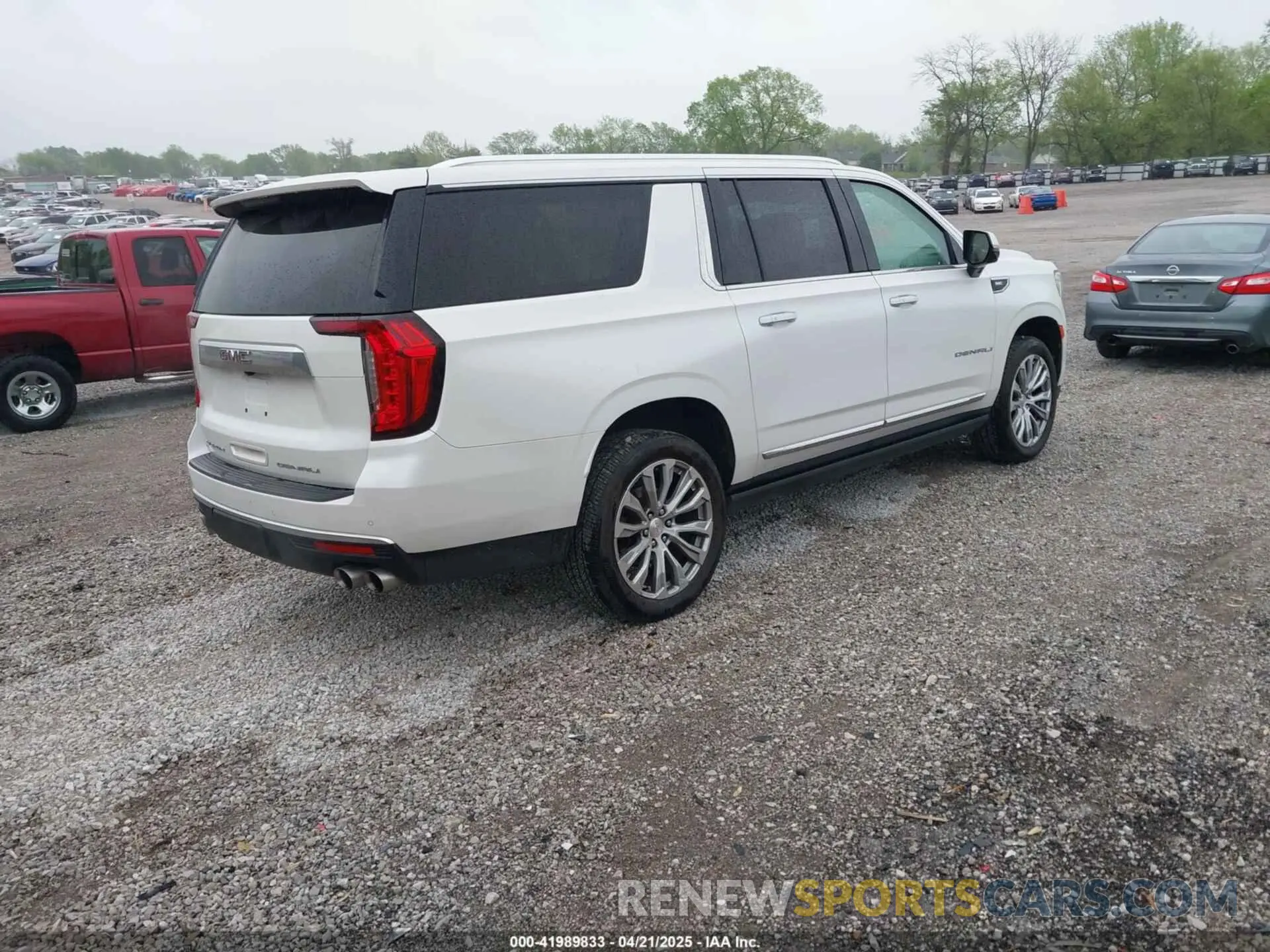 4 Фотография поврежденного автомобиля 1GKS2JKL7MR409621 GMC YUKON XL 2021