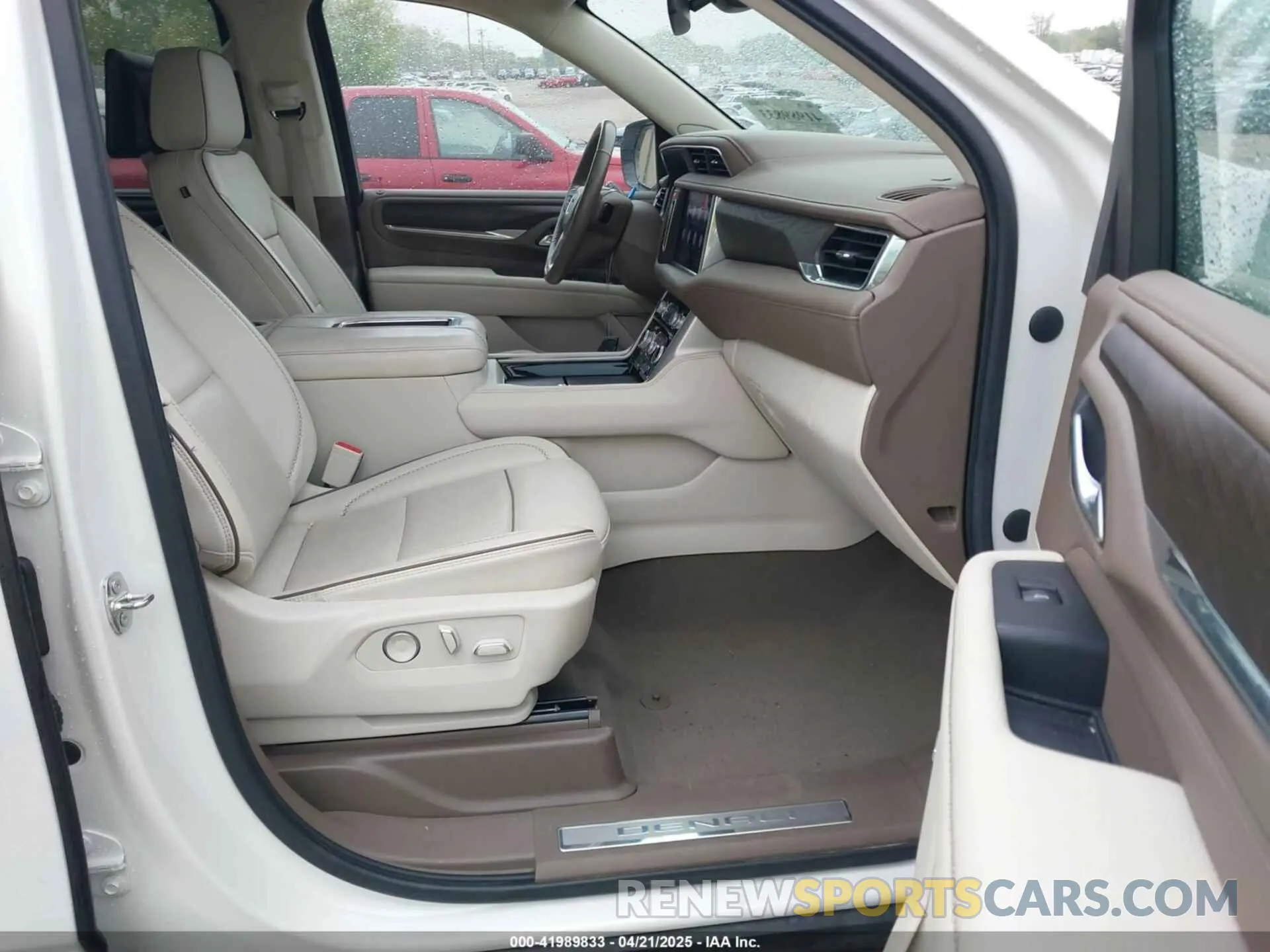 5 Фотография поврежденного автомобиля 1GKS2JKL7MR409621 GMC YUKON XL 2021