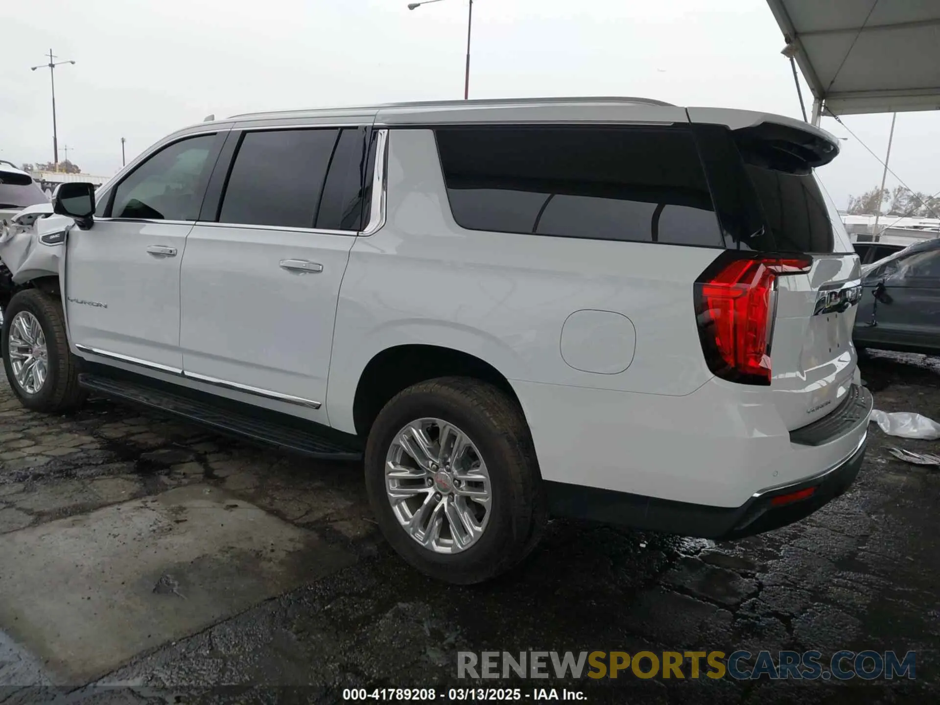 3 Фотография поврежденного автомобиля 1GKS2GKD6NR328395 GMC YUKON XL 2022