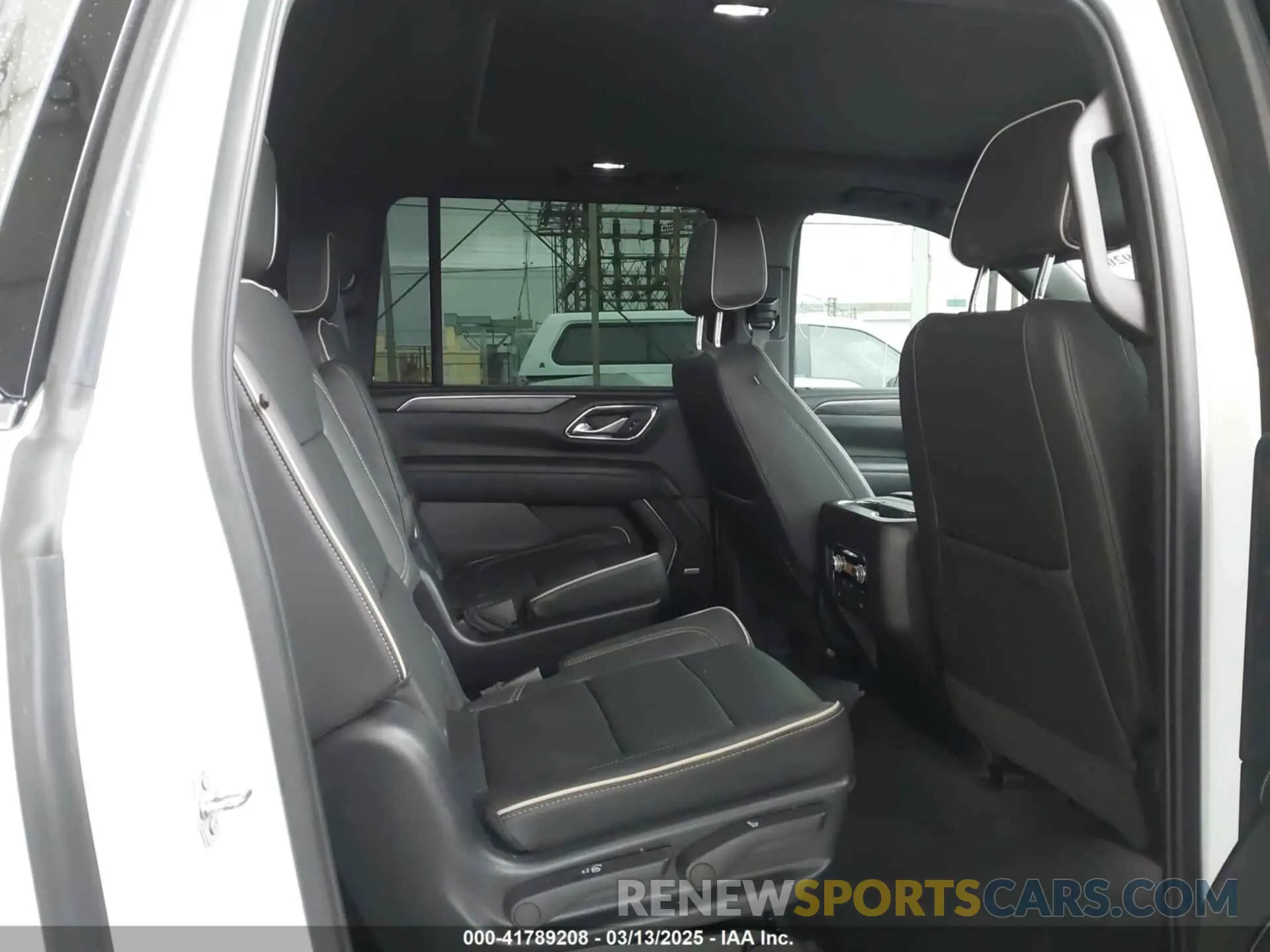 8 Фотография поврежденного автомобиля 1GKS2GKD6NR328395 GMC YUKON XL 2022