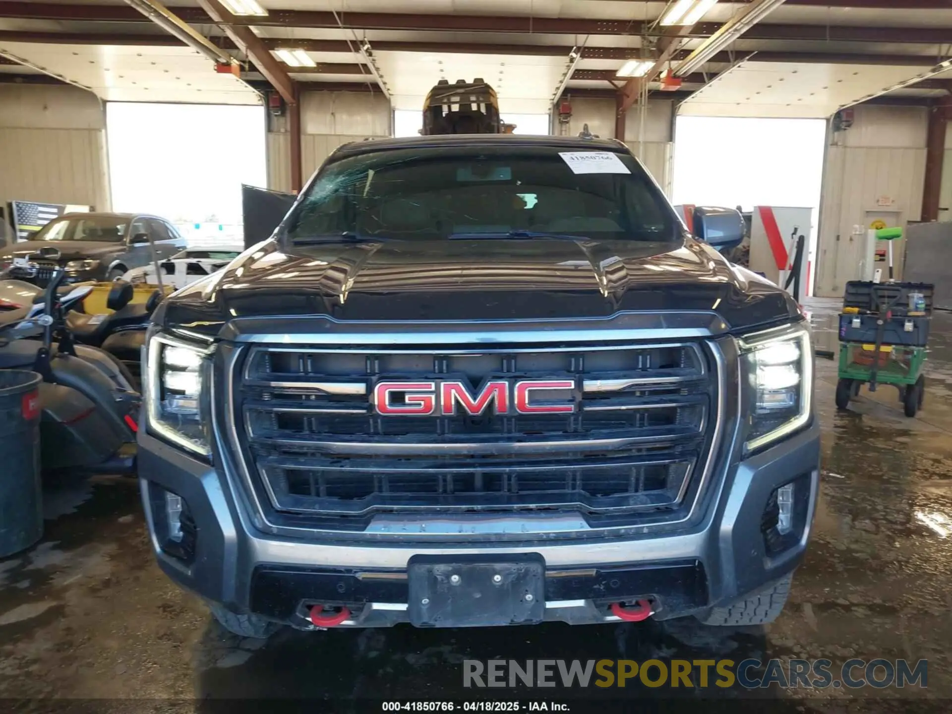 13 Фотография поврежденного автомобиля 1GKS2HKL0NR149203 GMC YUKON XL 2022