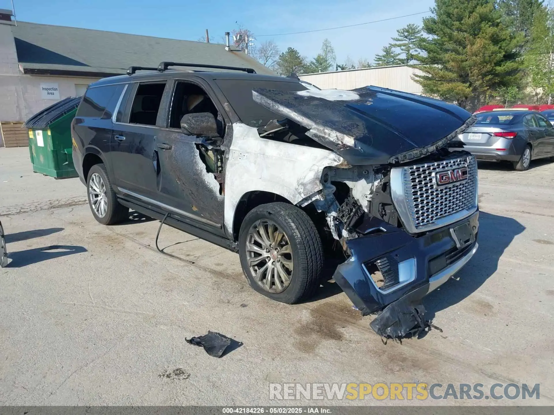 1 Фотография поврежденного автомобиля 1GKS2JKLXNR261854 GMC YUKON XL 2022