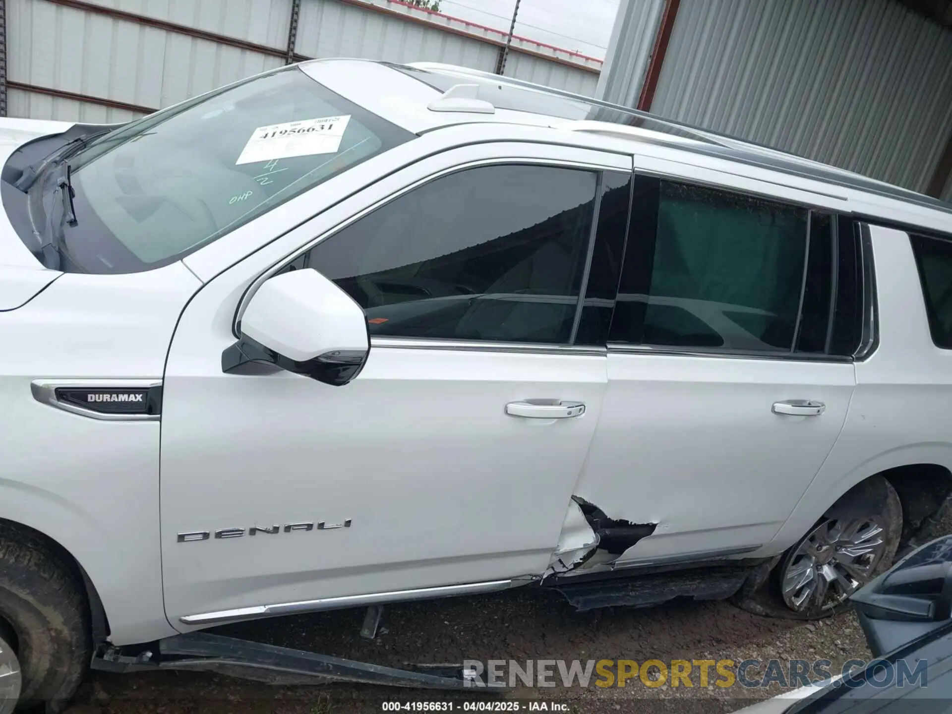 15 Photograph of a damaged car 1GKS2JKT9NR284669 GMC YUKON XL 2022