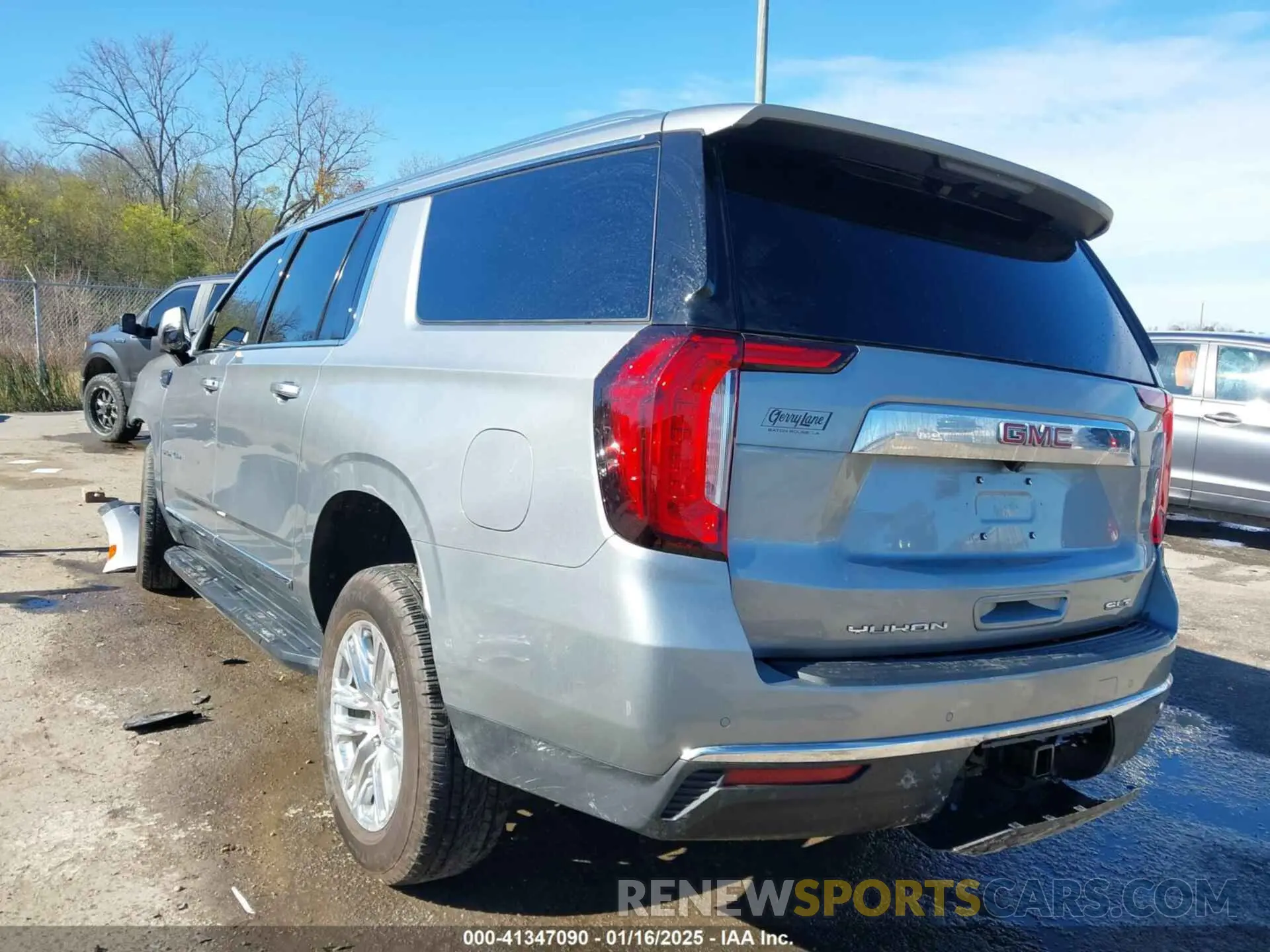 3 Фотография поврежденного автомобиля 1GKS1GKT3PR554746 GMC YUKON XL 2023