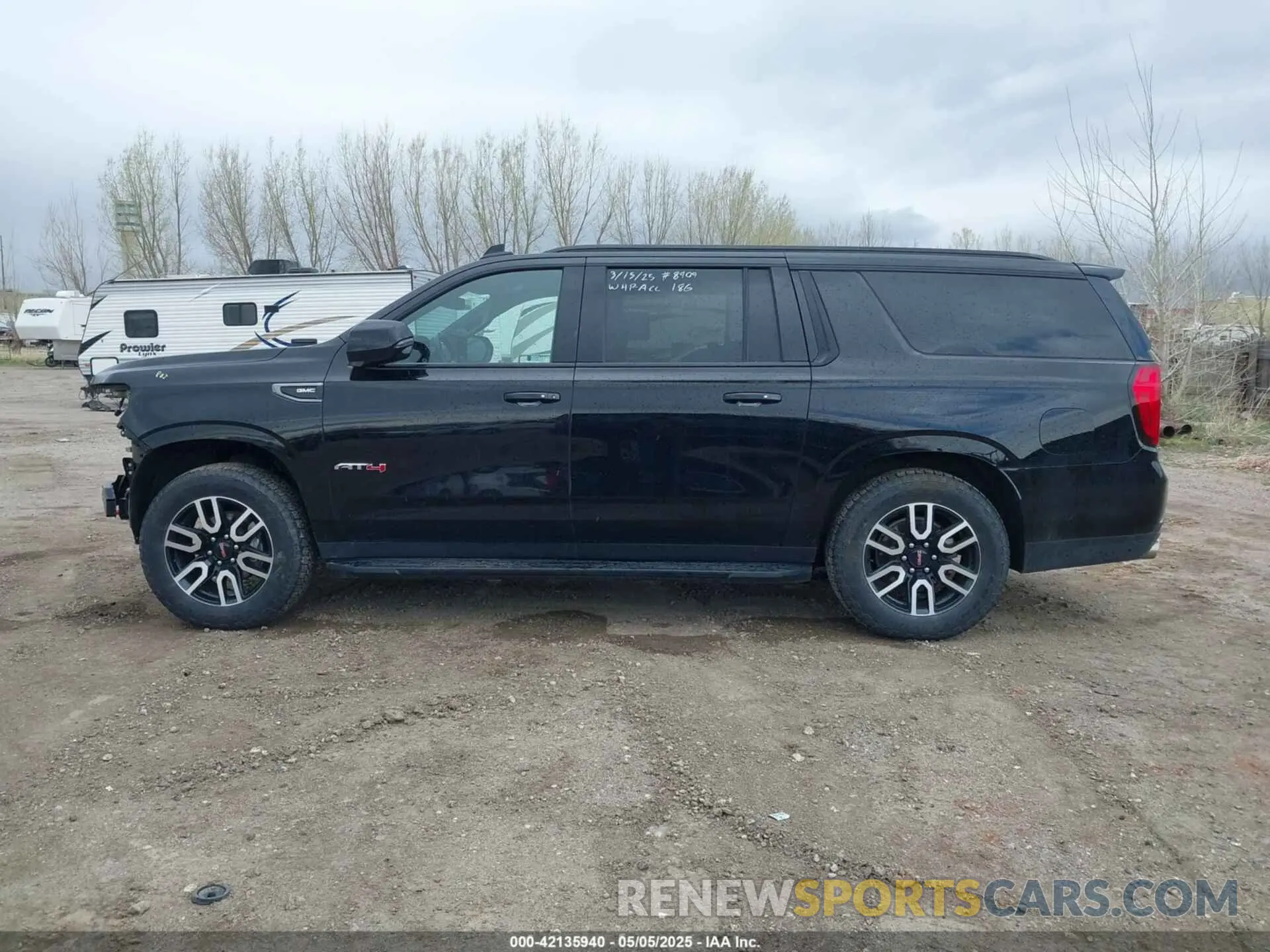 15 Photograph of a damaged car 1GKS2HKL8PR235216 GMC YUKON XL 2023