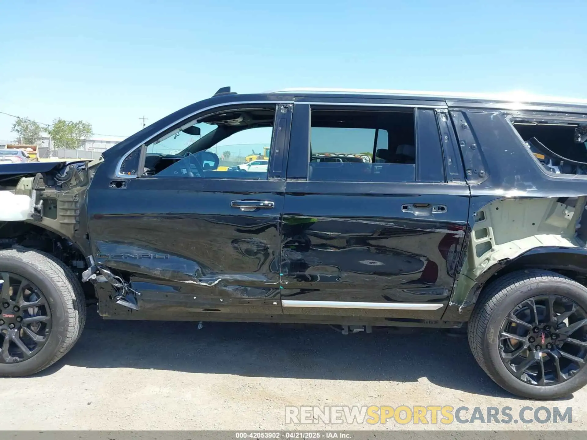15 Photograph of a damaged car 1GKS2JKL0PR242832 GMC YUKON XL 2023