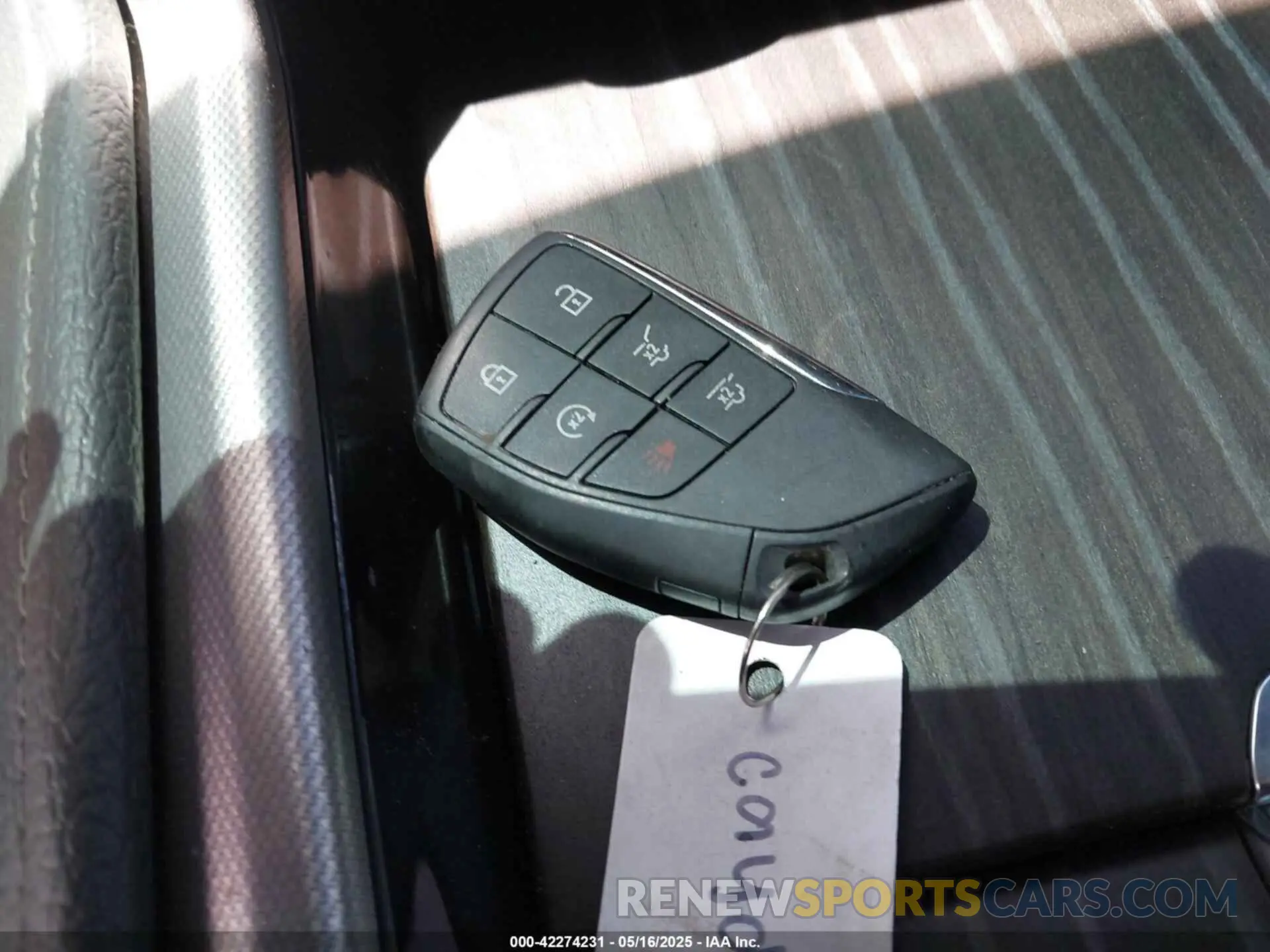 11 Photograph of a damaged car 1GKS2JKL4PR280242 GMC YUKON XL 2023