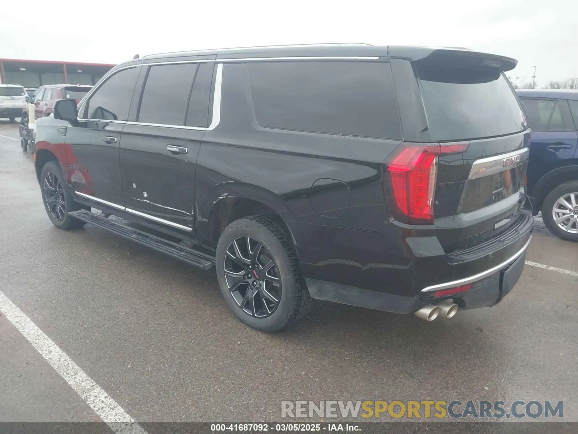 3 Photograph of a damaged car 1GKS2JKL5PR500973 GMC YUKON XL 2023