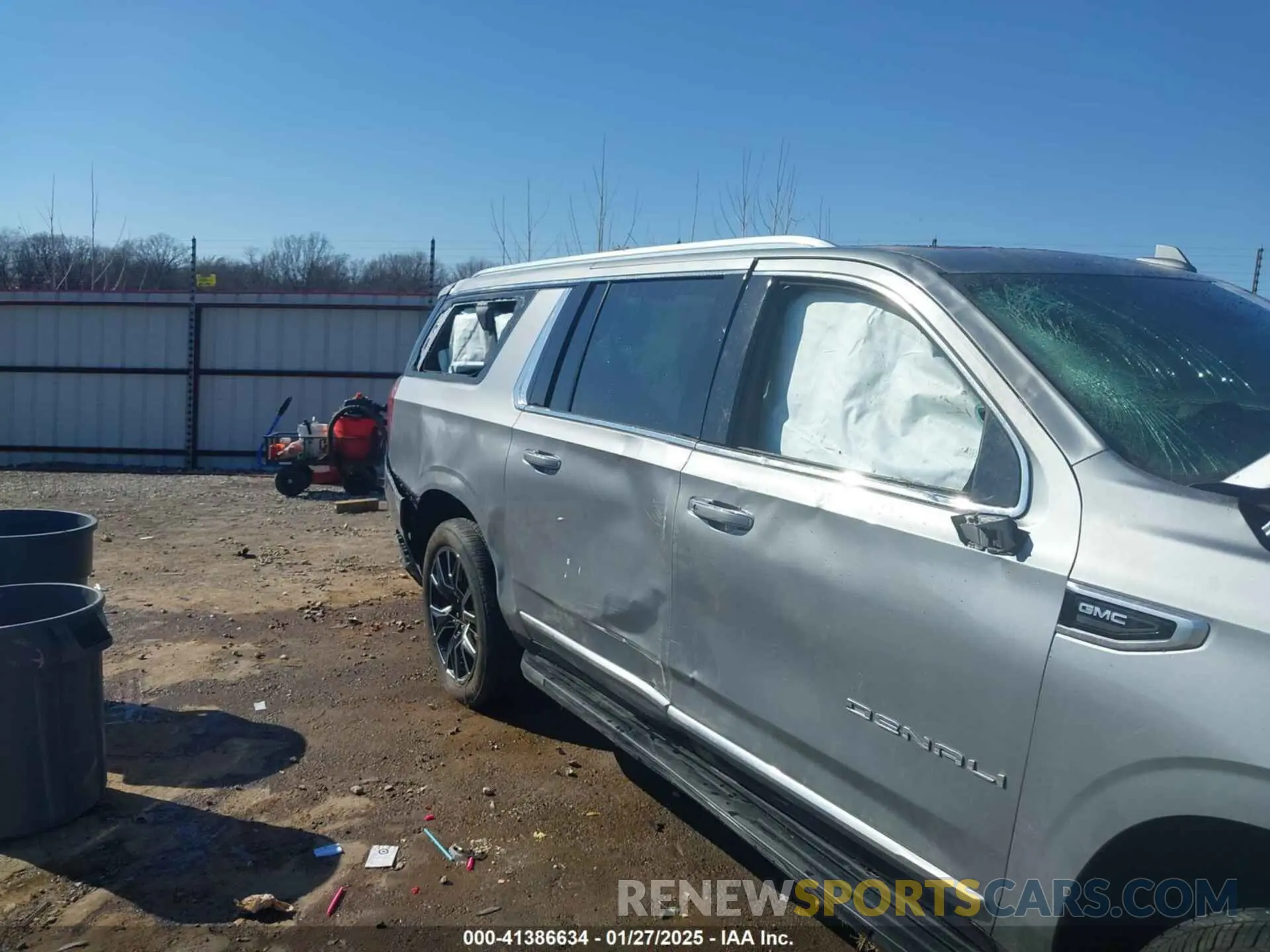 12 Фотография поврежденного автомобиля 1GKS2JKL5PR550465 GMC YUKON XL 2023