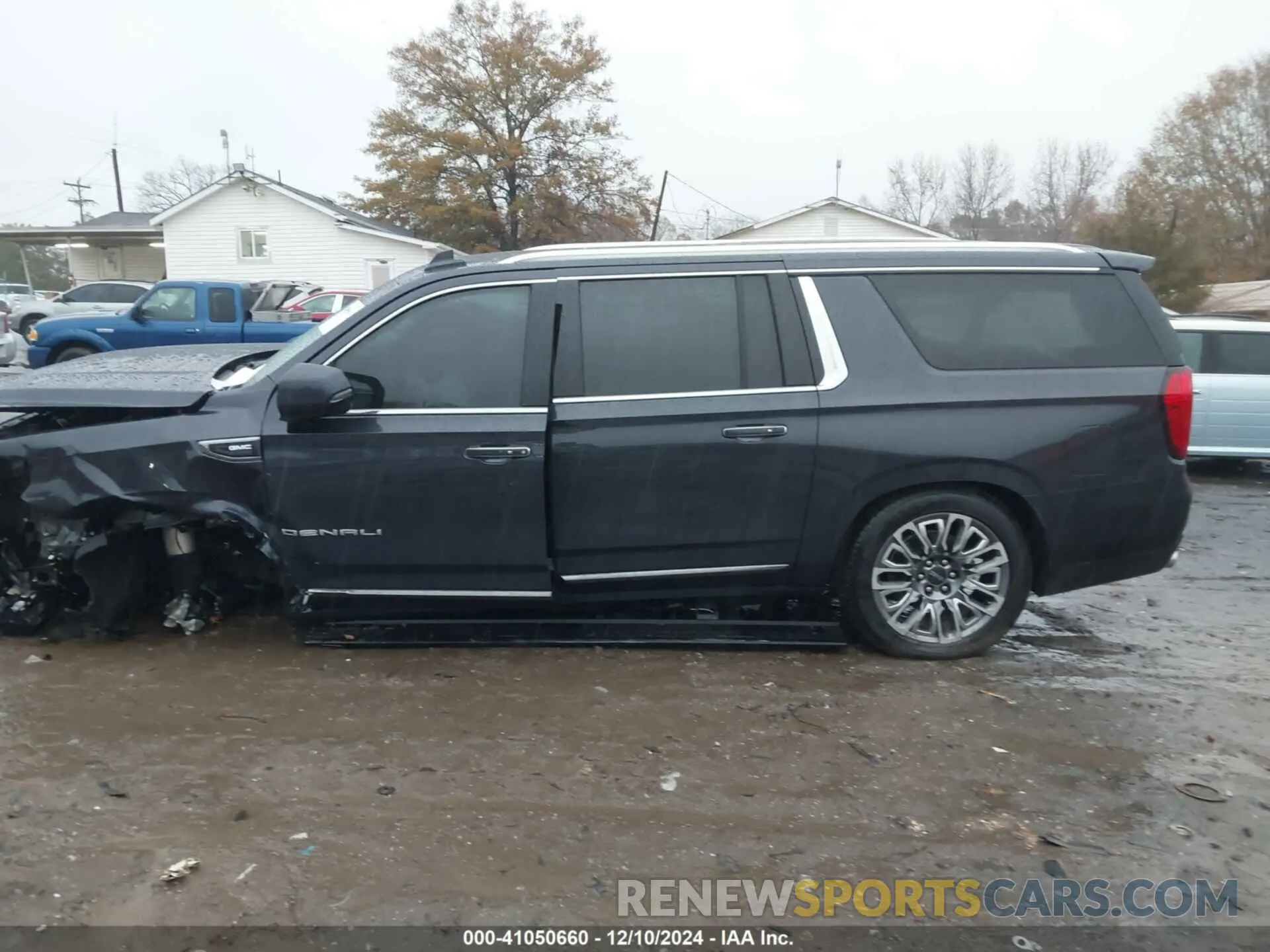 15 Photograph of a damaged car 1GKS2KKL3PR373064 GMC YUKON XL 2023
