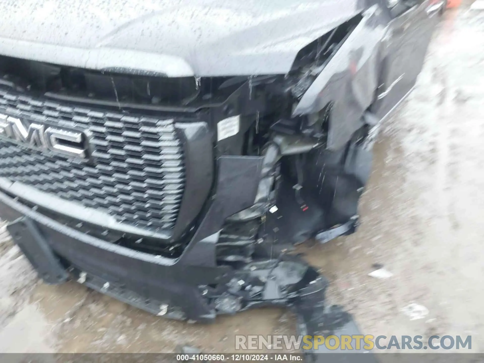 6 Photograph of a damaged car 1GKS2KKL3PR373064 GMC YUKON XL 2023