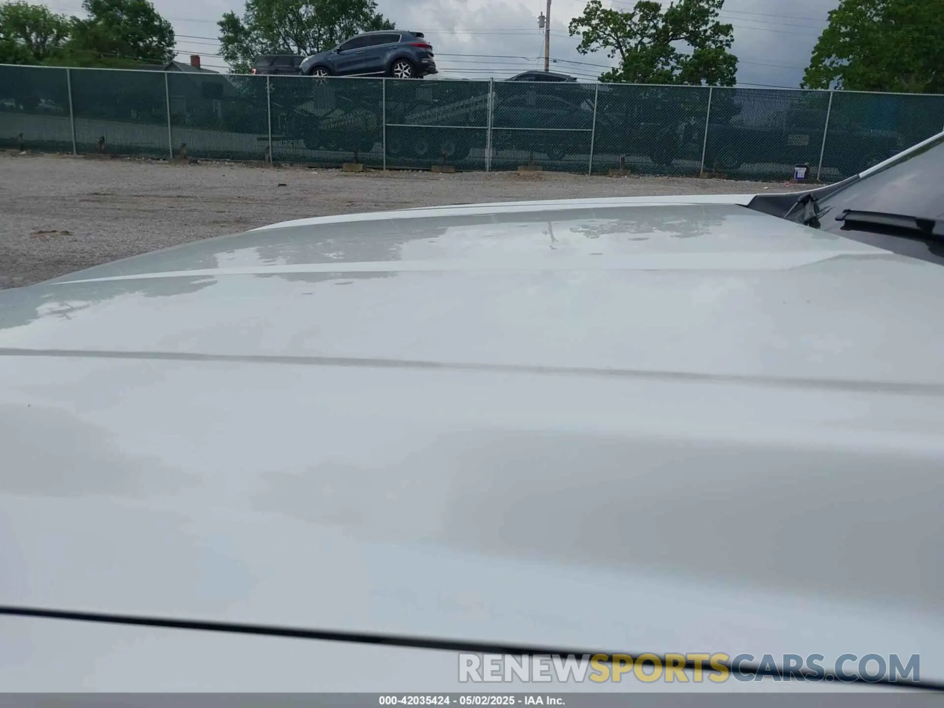 6 Photograph of a damaged car 1GKS2GKD5RR262220 GMC YUKON XL 2024