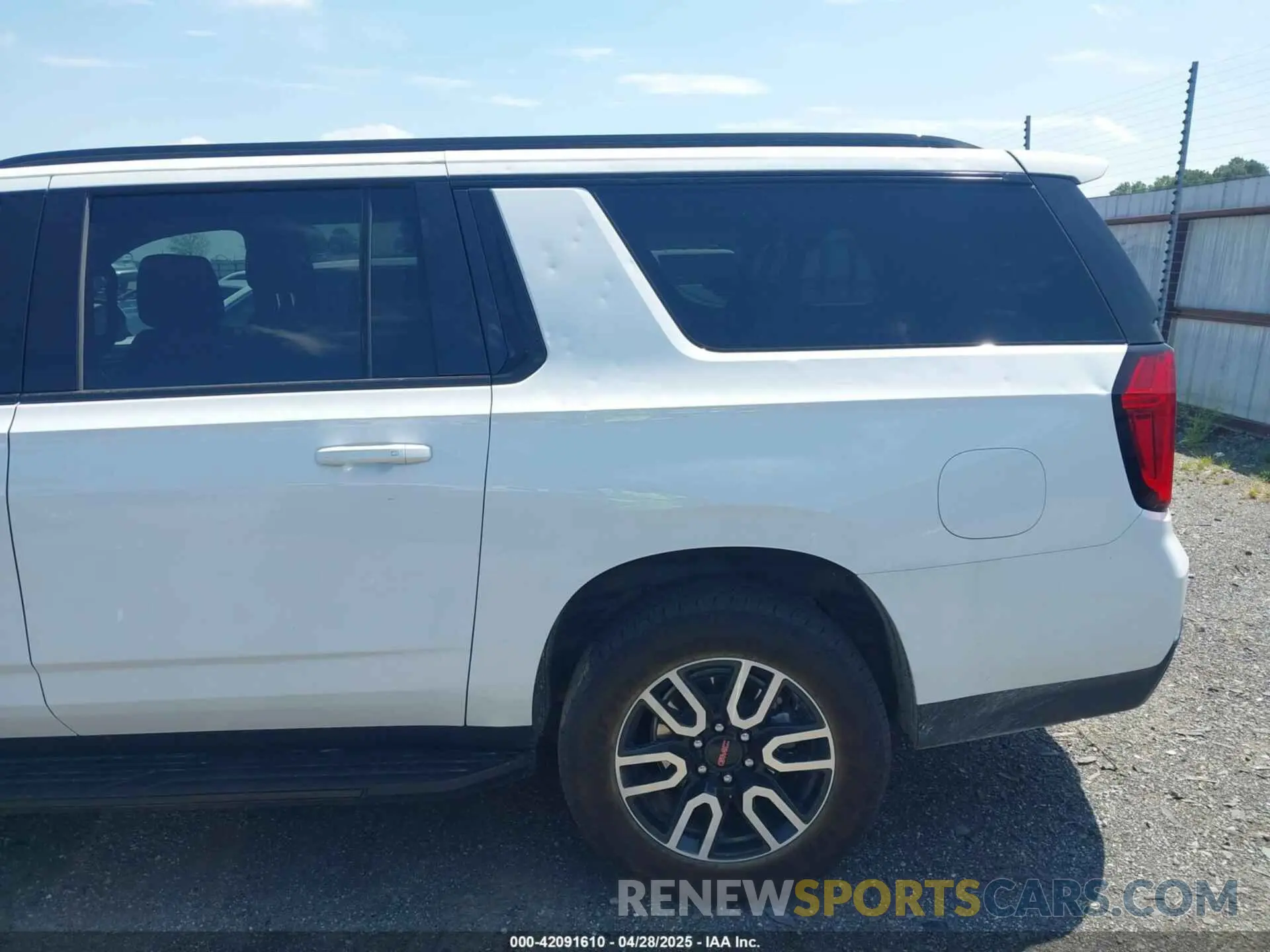 13 Photograph of a damaged car 1GKS2HKD1RR344757 GMC YUKON XL 2024