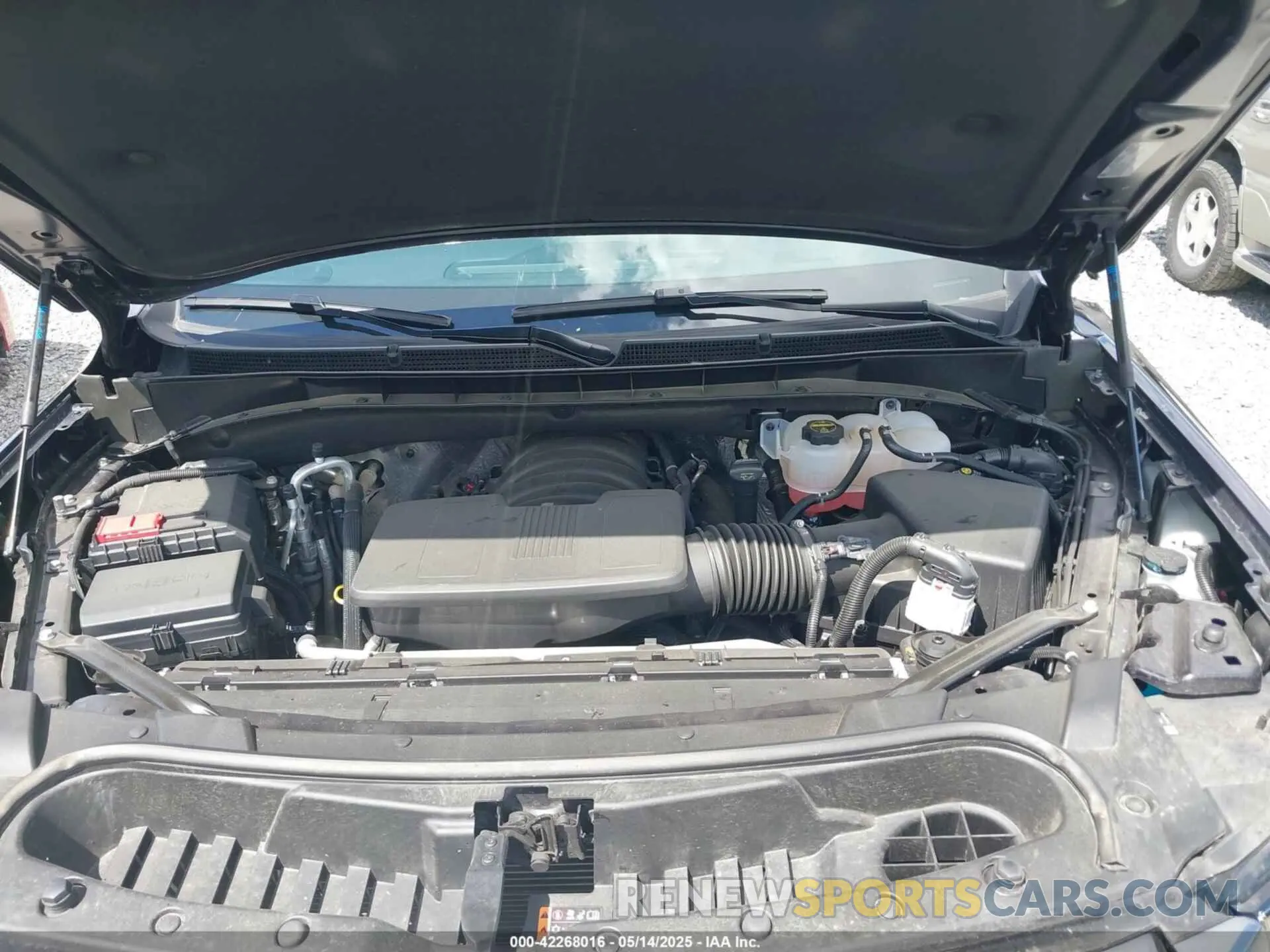 10 Фотография поврежденного автомобиля 1GKS2HKD1RR379217 GMC YUKON XL 2024