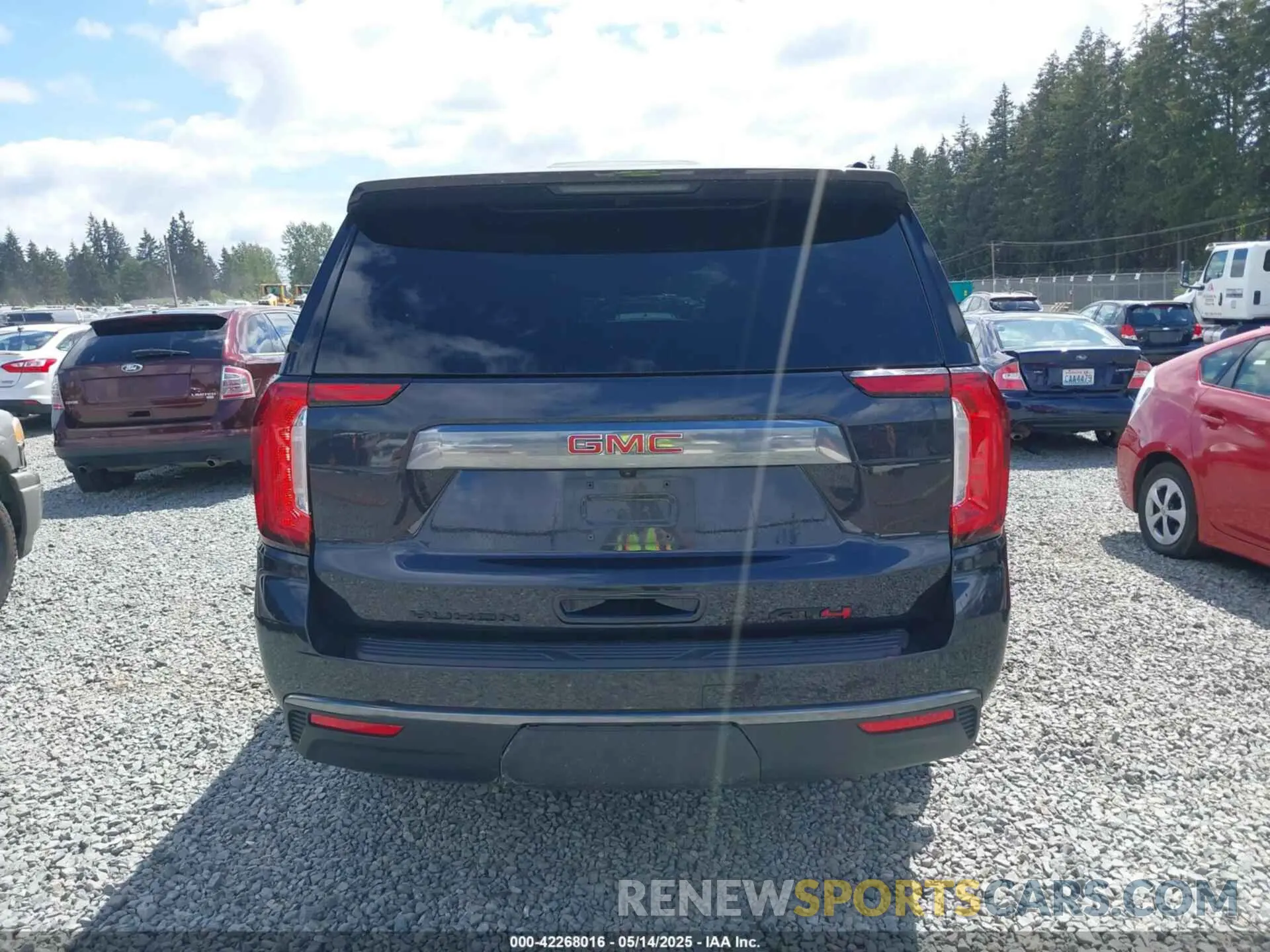 16 Фотография поврежденного автомобиля 1GKS2HKD1RR379217 GMC YUKON XL 2024