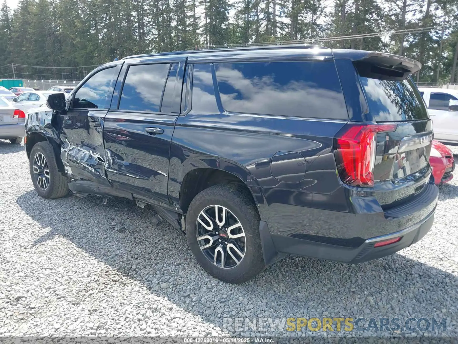 3 Фотография поврежденного автомобиля 1GKS2HKD1RR379217 GMC YUKON XL 2024