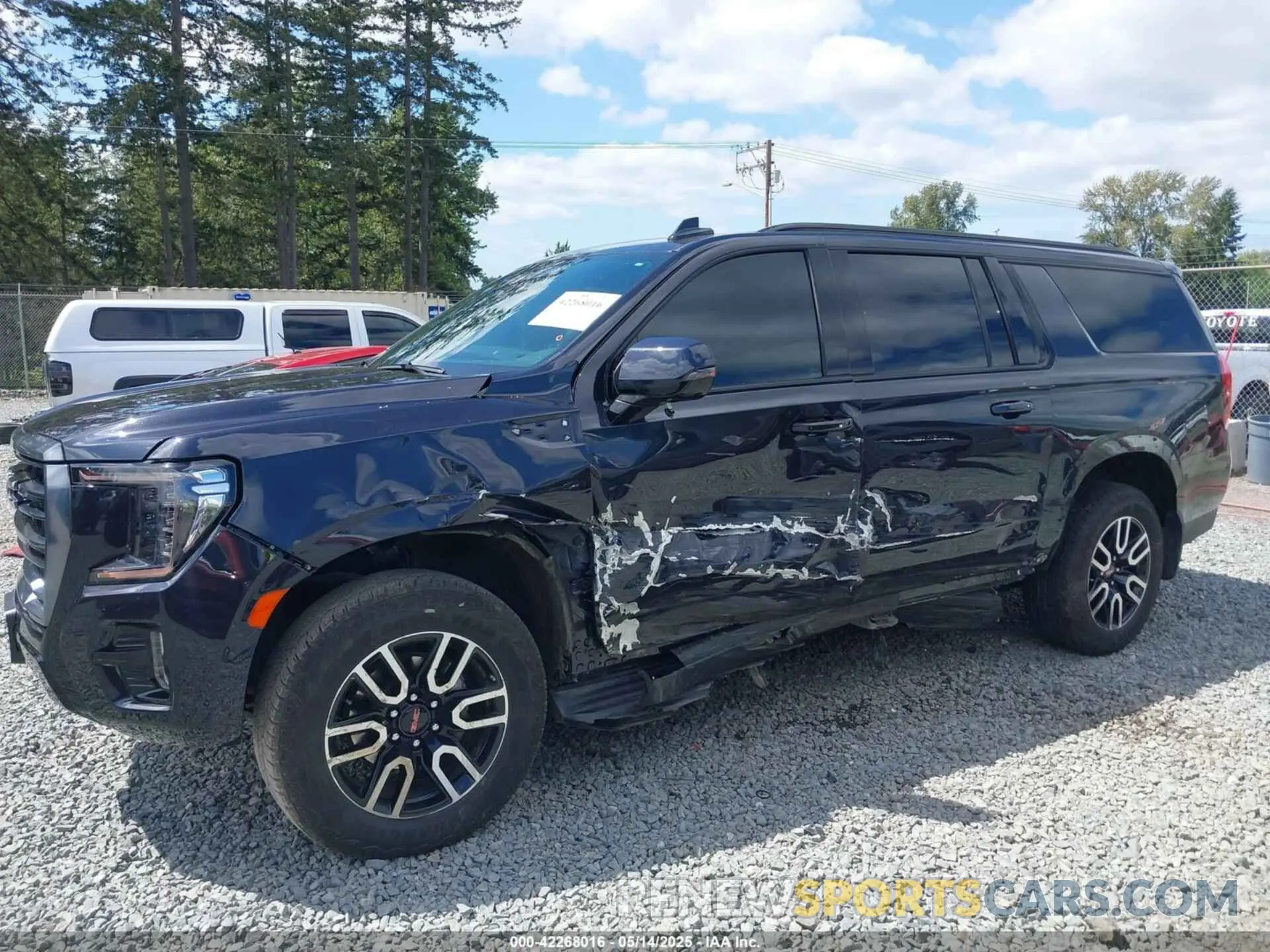 6 Фотография поврежденного автомобиля 1GKS2HKD1RR379217 GMC YUKON XL 2024