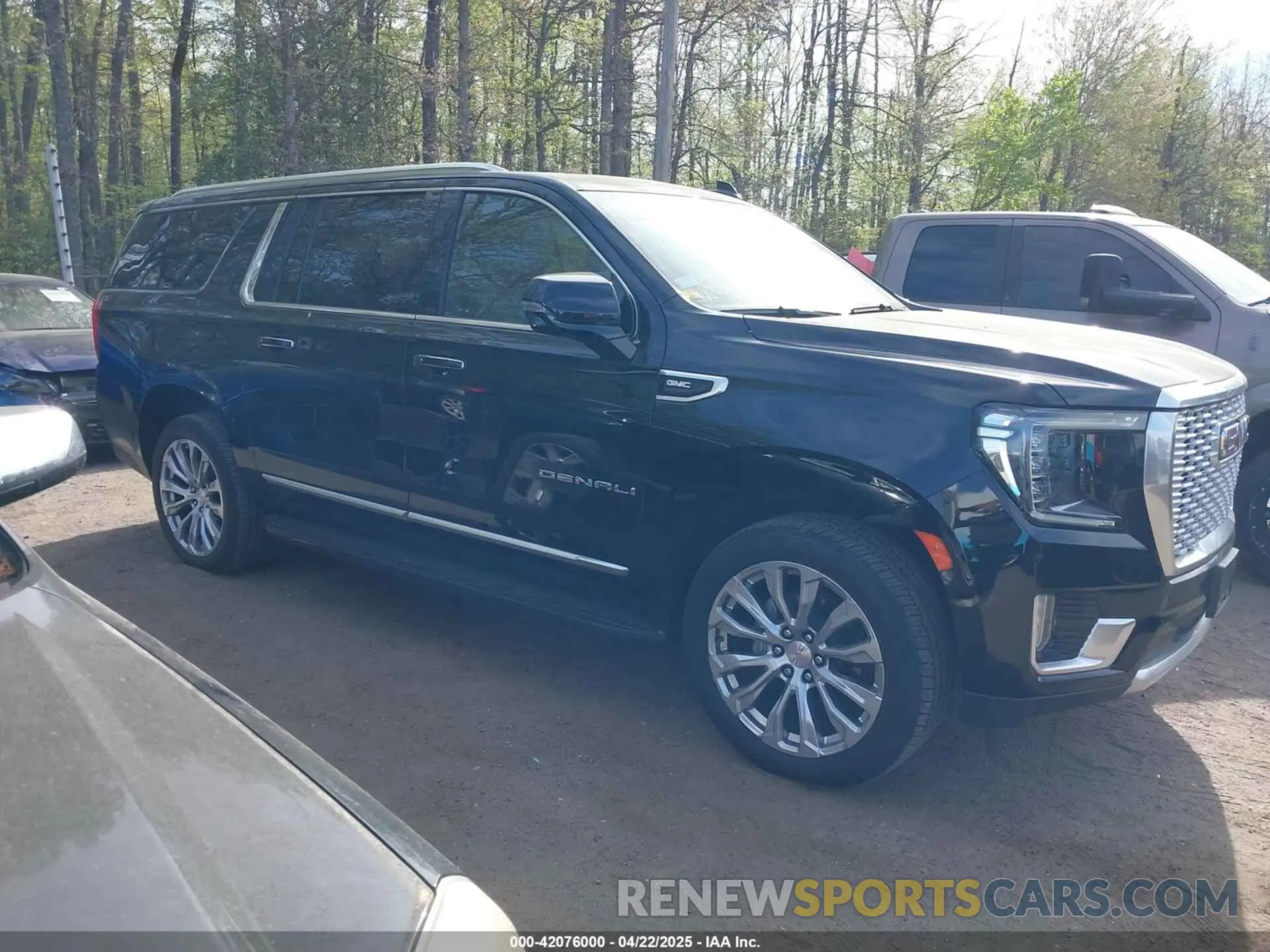 13 Фотография поврежденного автомобиля 1GKS2JKL6RR122326 GMC YUKON XL 2024