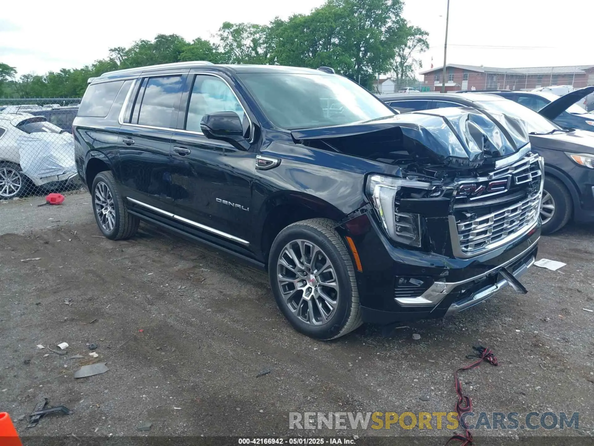 1 Фотография поврежденного автомобиля 1GKS2JRL9SR192737 GMC YUKON XL 2025