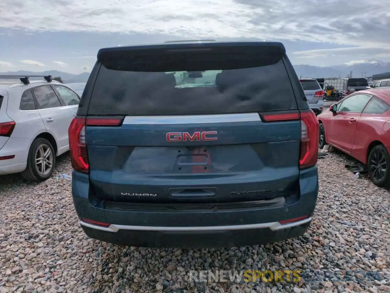 6 Photograph of a damaged car 1GKS2GRD5SR136872 GMC YUKON XL E 2025