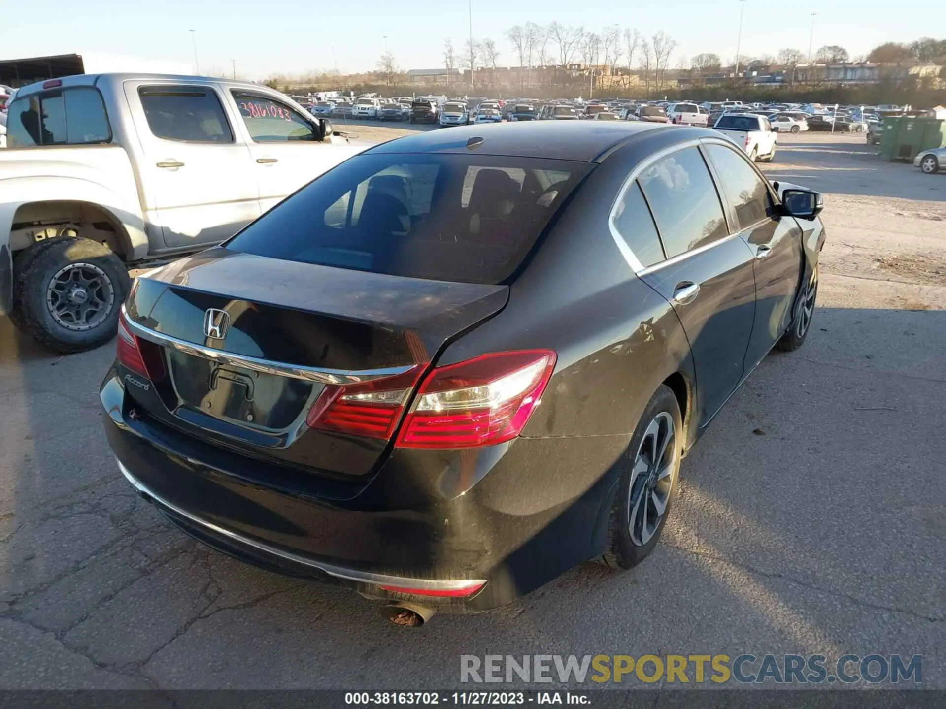 4 Photograph of a damaged car 1HGCR2F93GA234286 HONDA ACCORD 2016