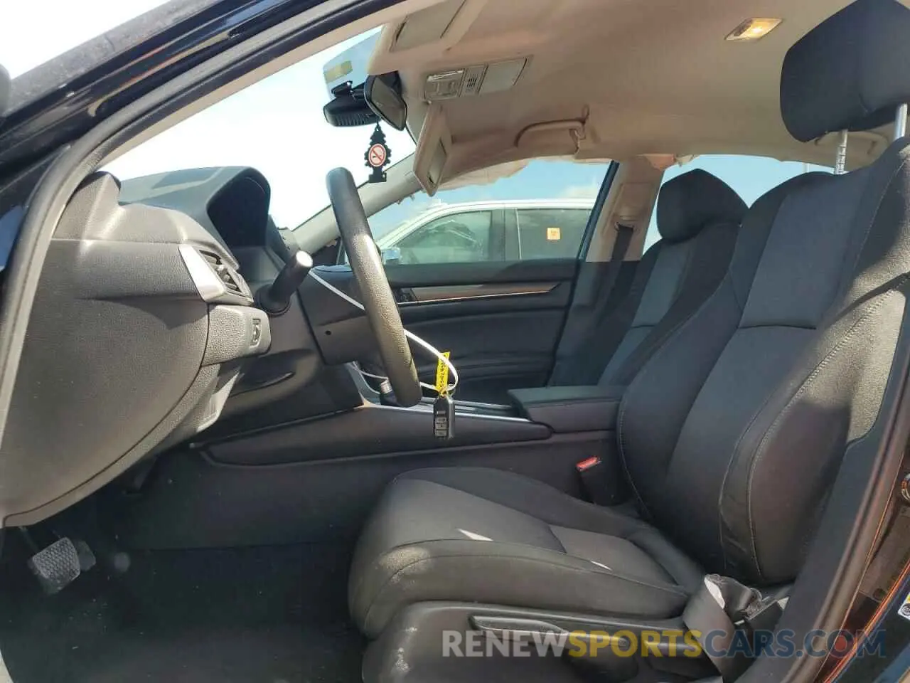 7 Photograph of a damaged car 1HGCV1F10KA033650 HONDA ACCORD 2019