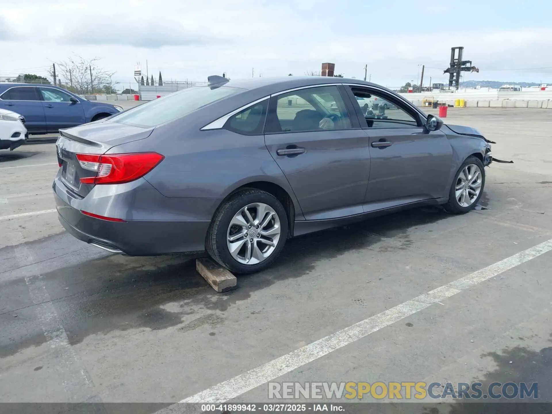 4 Фотография поврежденного автомобиля 1HGCV1F10KA054014 HONDA ACCORD 2019