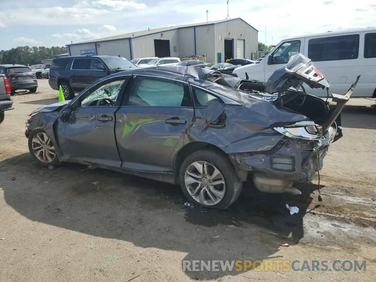 2 Фотография поврежденного автомобиля 1HGCV1F10KA077695 HONDA ACCORD 2019
