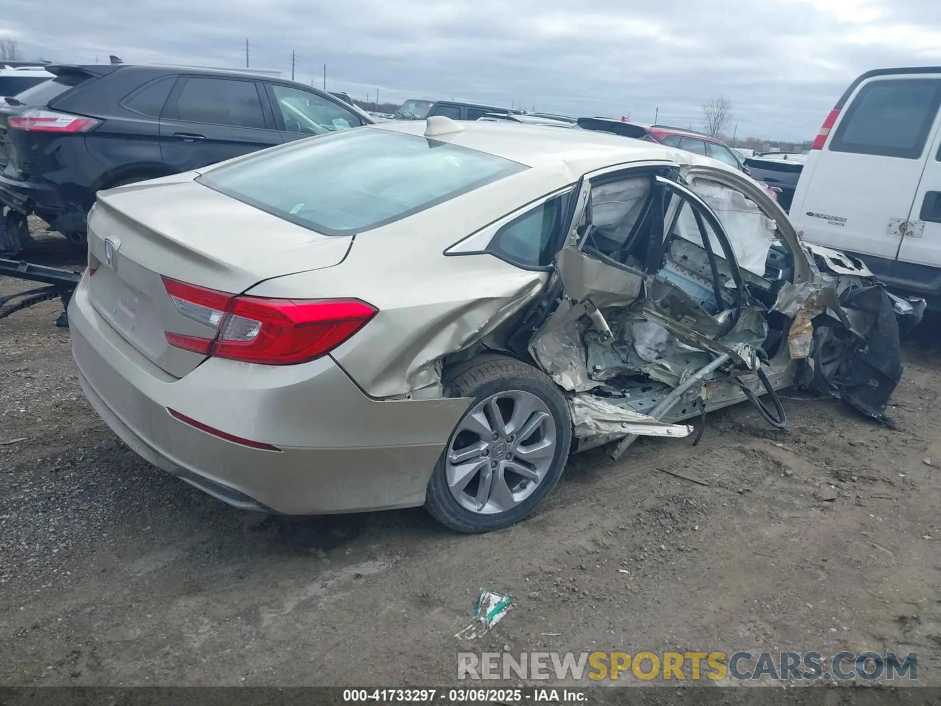 4 Photograph of a damaged car 1HGCV1F10KA123137 HONDA ACCORD 2019