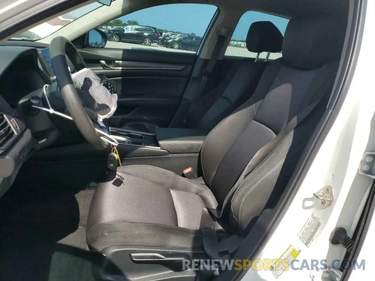 7 Photograph of a damaged car 1HGCV1F10KA128483 HONDA ACCORD 2019