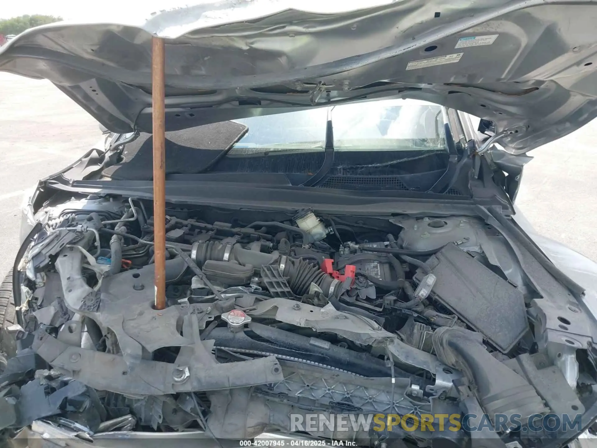 10 Photograph of a damaged car 1HGCV1F10KA135918 HONDA ACCORD 2019