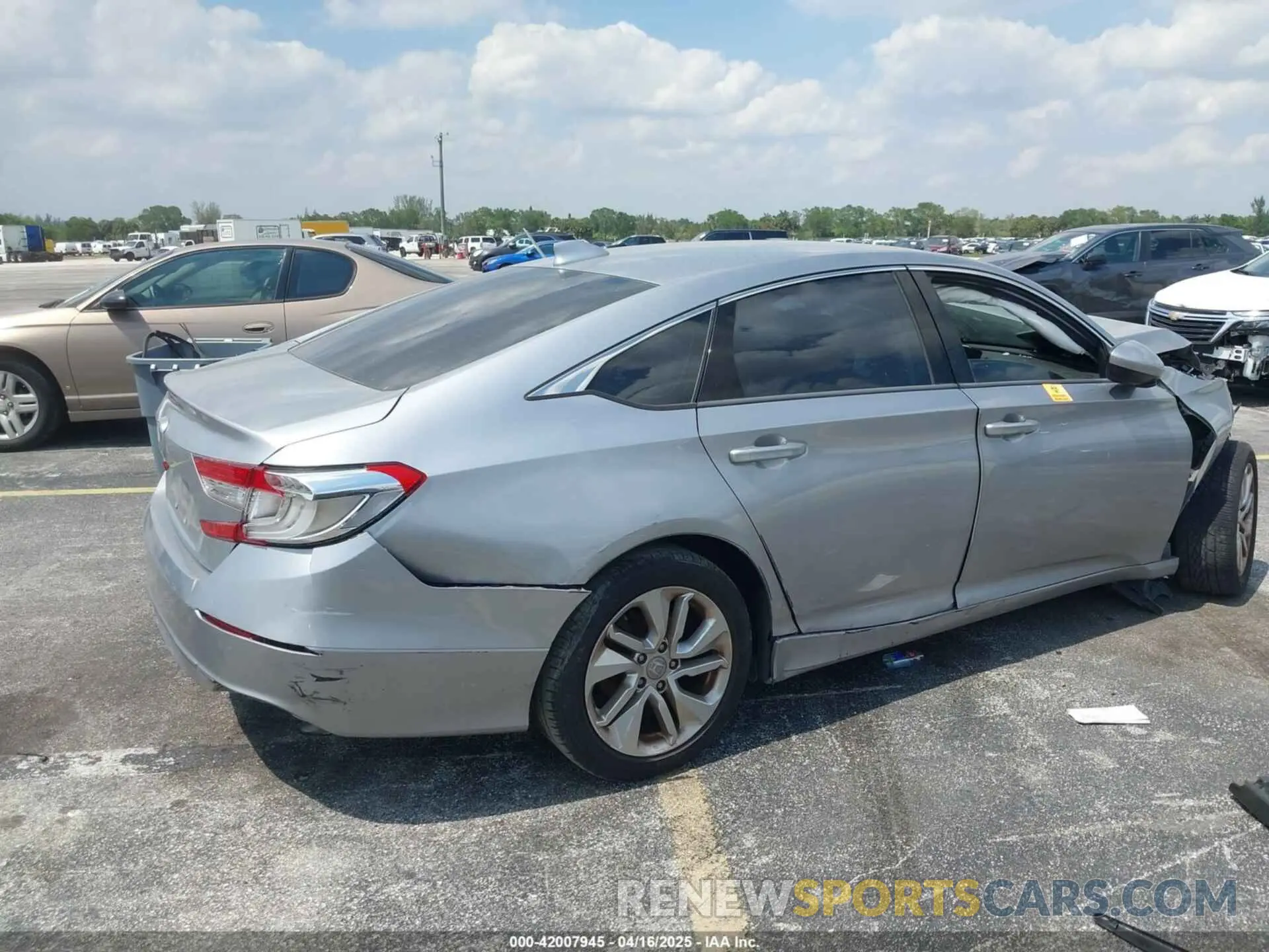 4 Photograph of a damaged car 1HGCV1F10KA135918 HONDA ACCORD 2019
