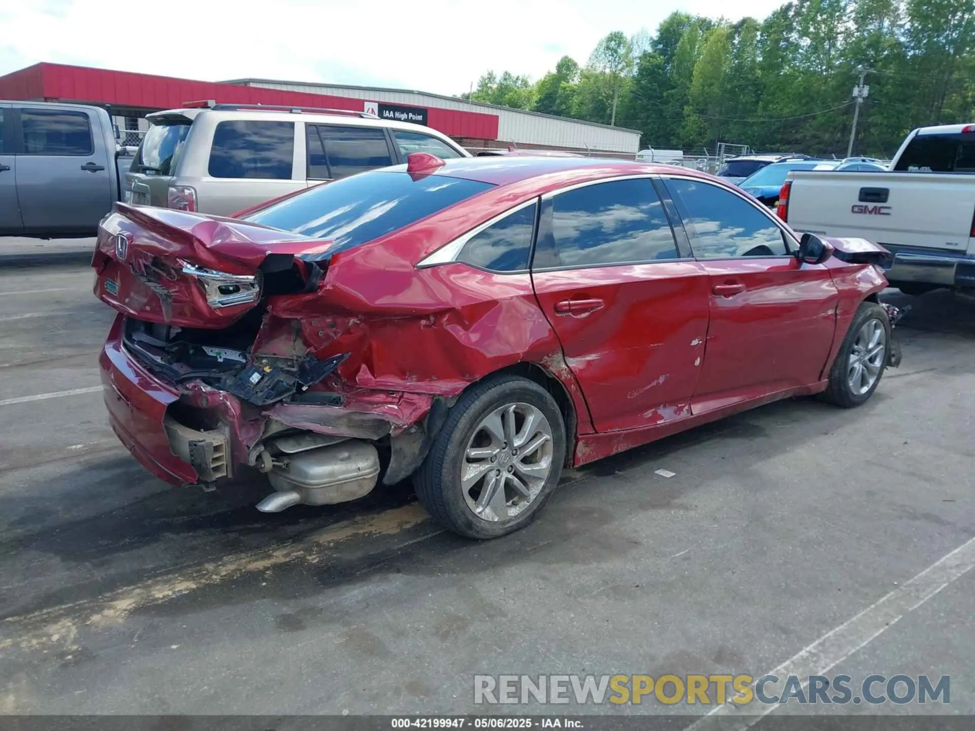 4 Photograph of a damaged car 1HGCV1F10KA141010 HONDA ACCORD 2019