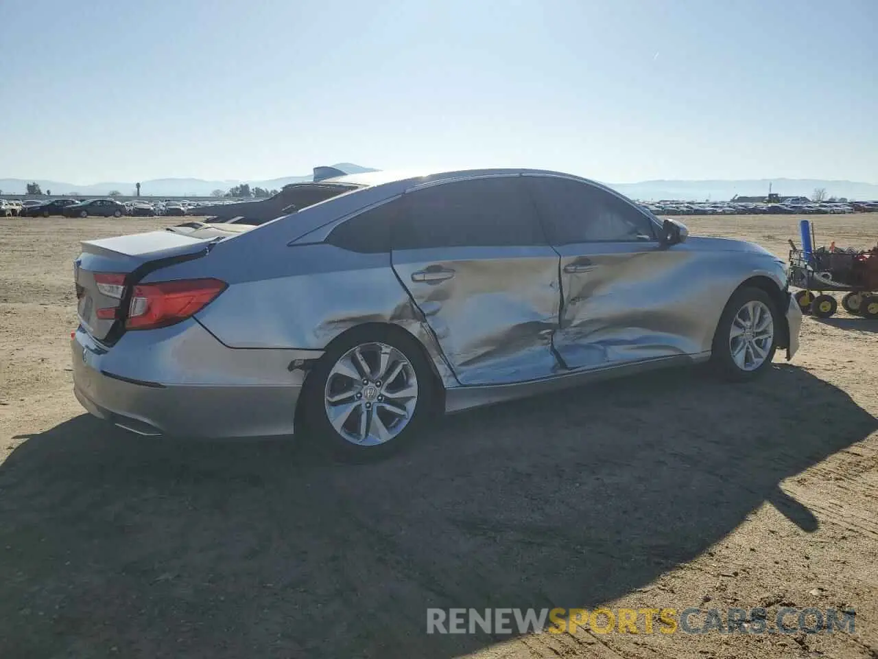 3 Фотография поврежденного автомобиля 1HGCV1F10KA167932 HONDA ACCORD 2019