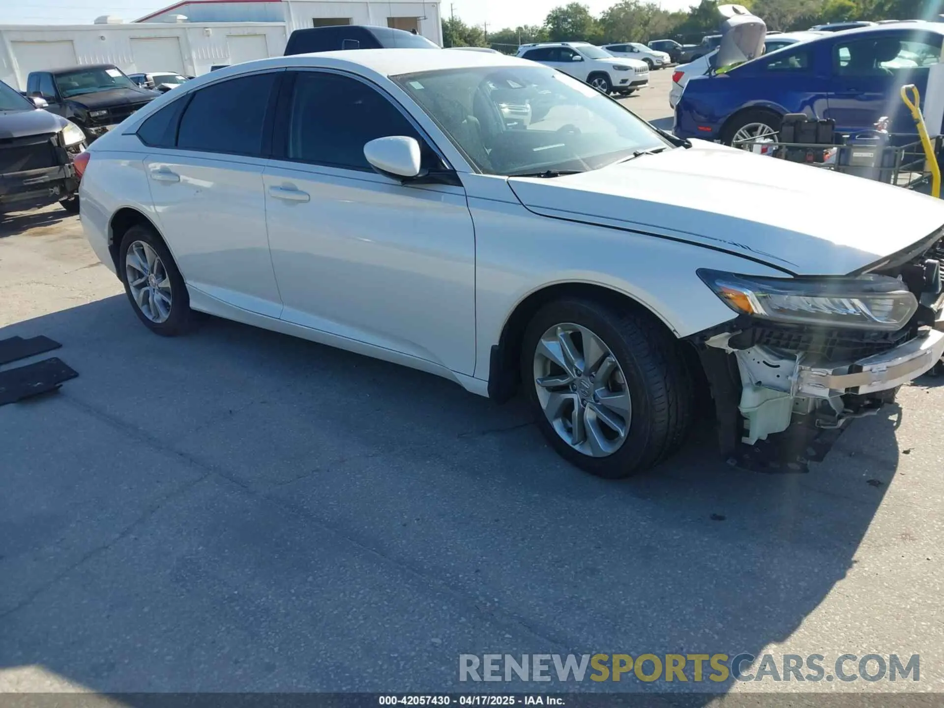 1 Фотография поврежденного автомобиля 1HGCV1F11KA036847 HONDA ACCORD 2019