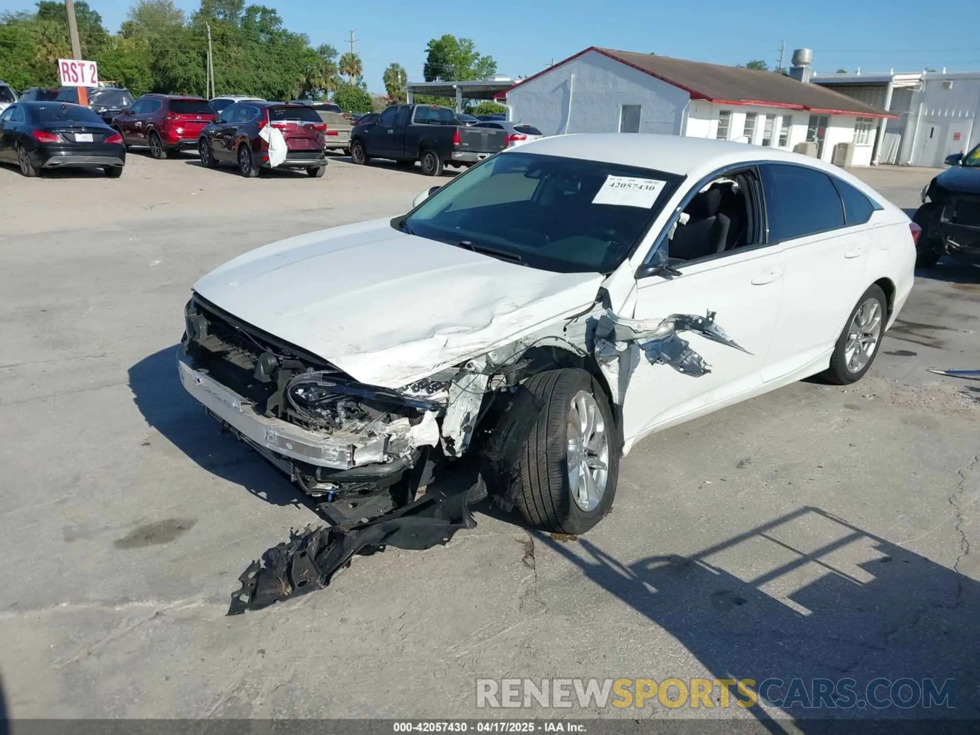2 Фотография поврежденного автомобиля 1HGCV1F11KA036847 HONDA ACCORD 2019