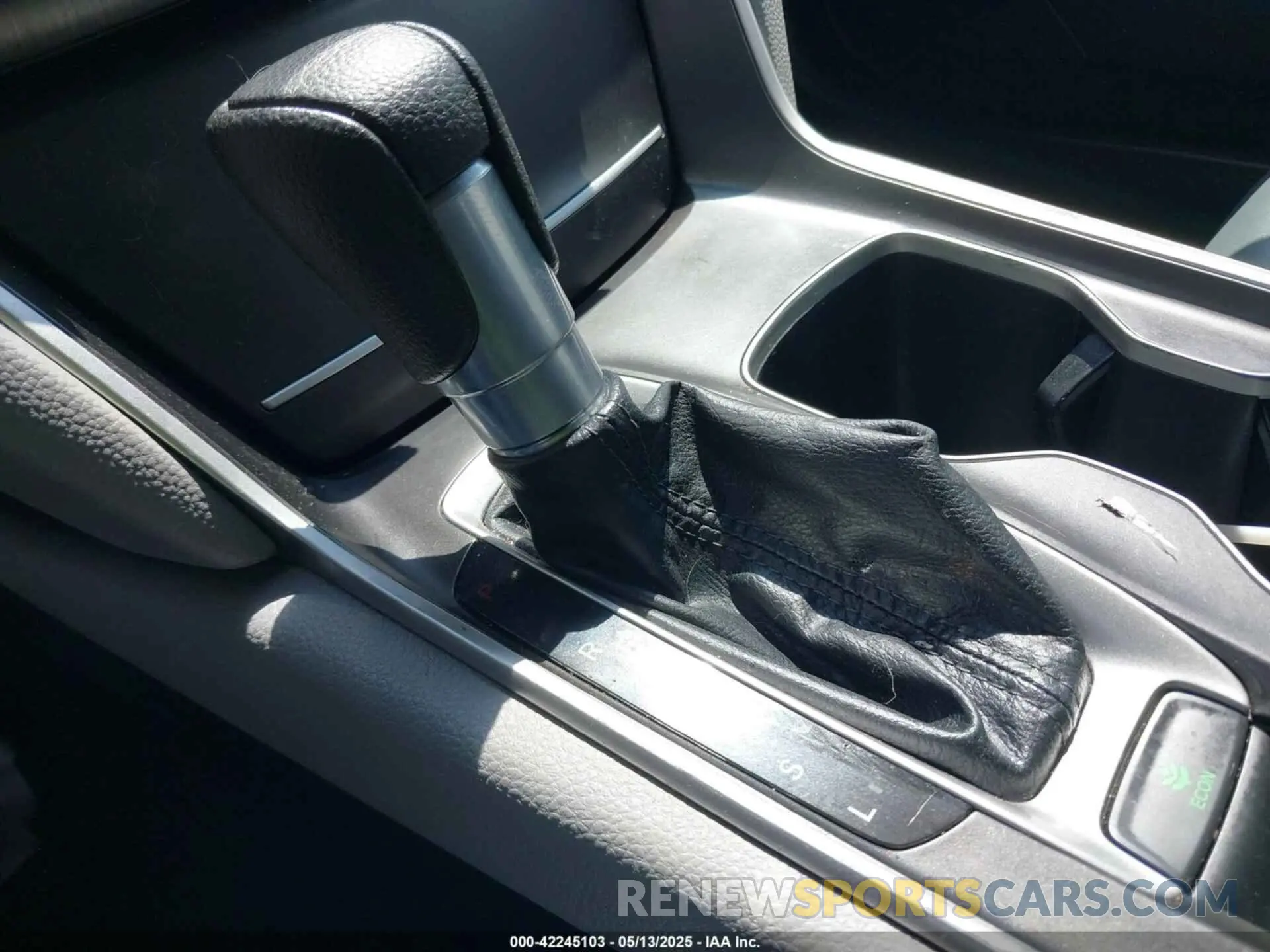 20 Photograph of a damaged car 1HGCV1F11KA049856 HONDA ACCORD 2019