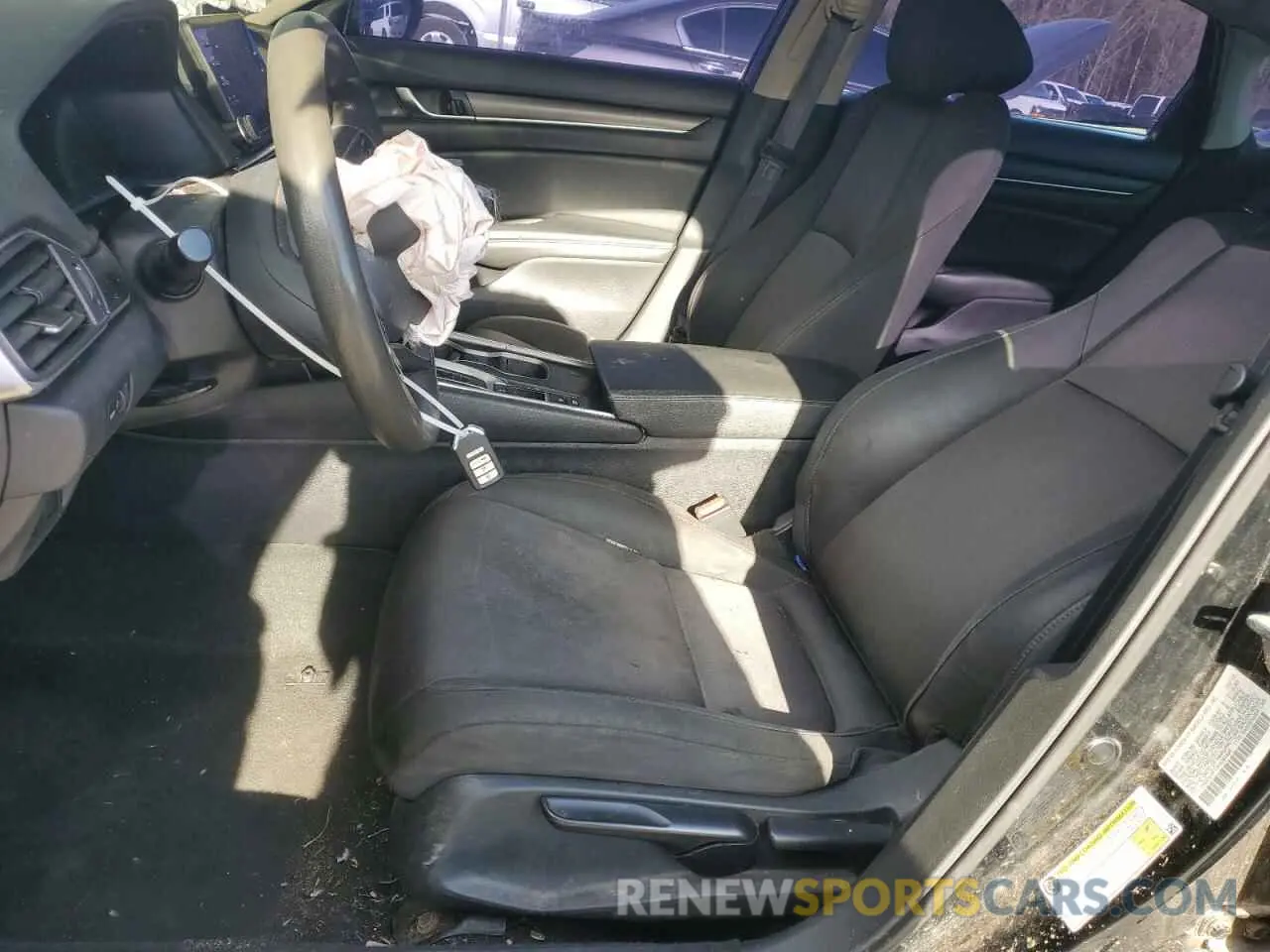 7 Фотография поврежденного автомобиля 1HGCV1F11KA085496 HONDA ACCORD 2019
